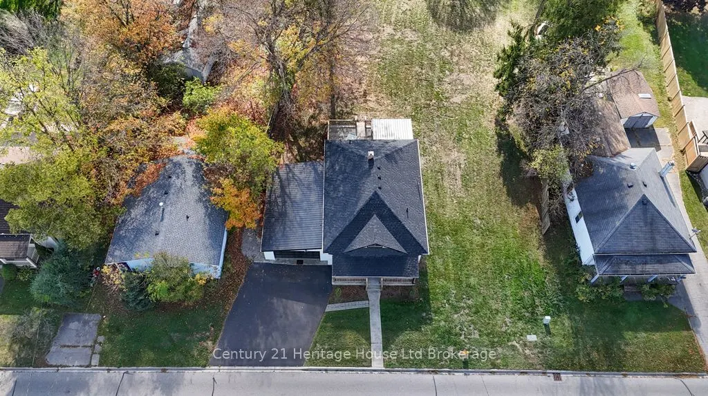 209 Victoria Street