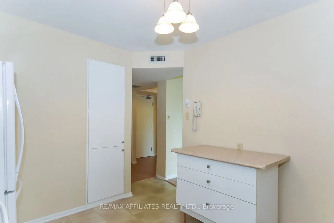 330 Centrum Boulevard, #407