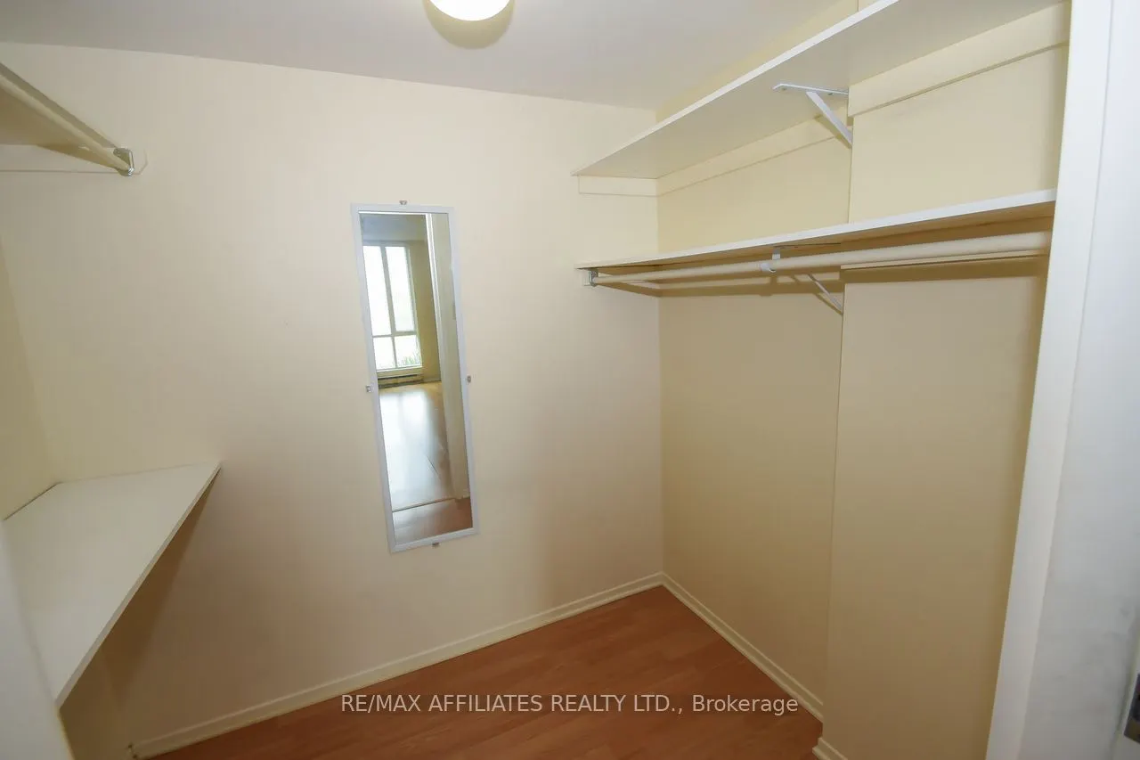 330 Centrum Boulevard, #407