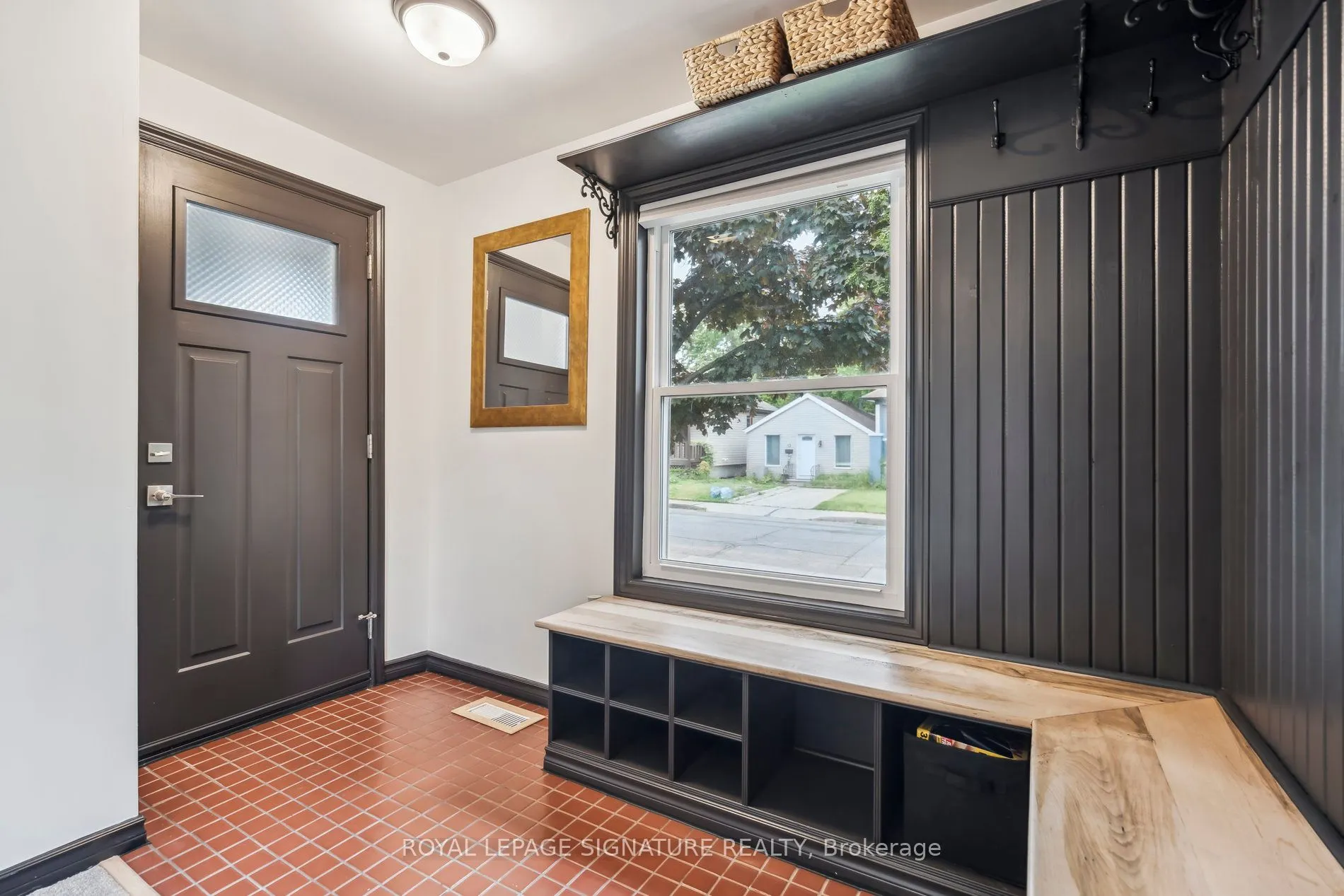 20 Robins Avenue