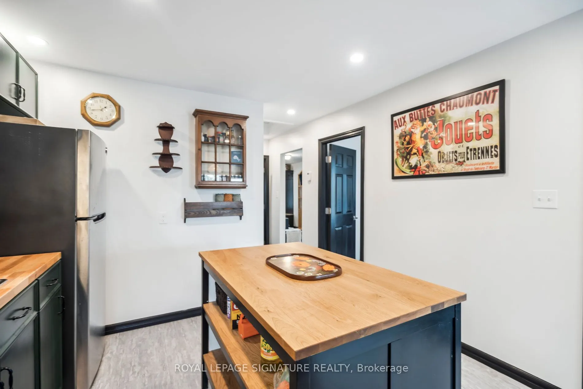 20 Robins Avenue