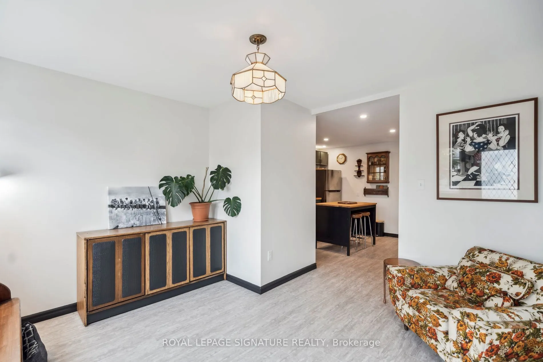 20 Robins Avenue
