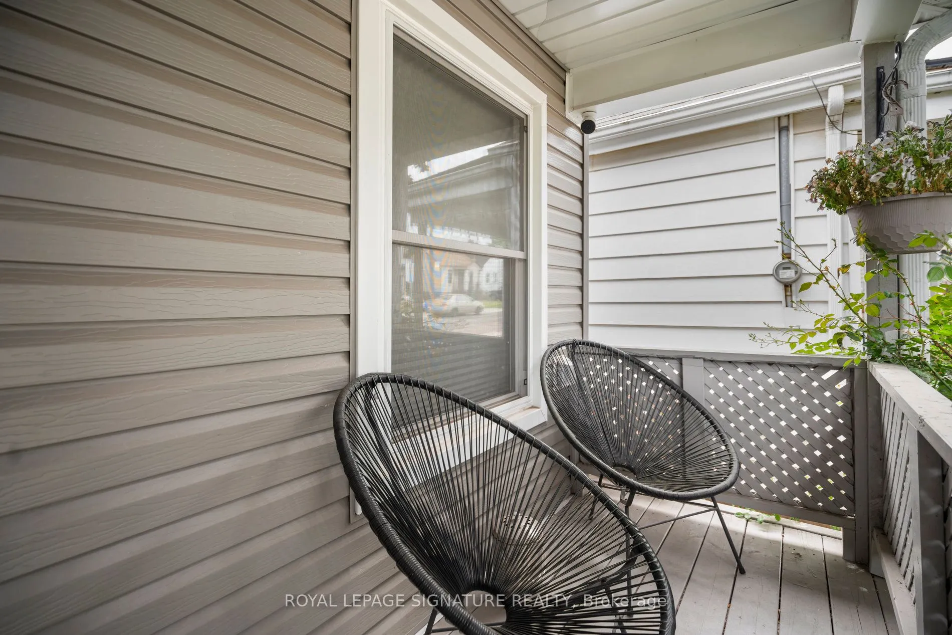 20 Robins Avenue