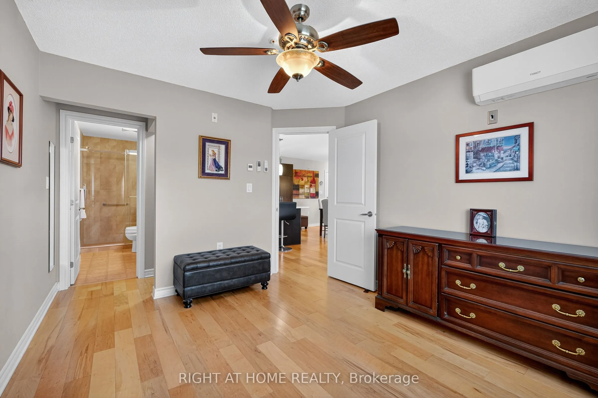 141 Potts Private, #306