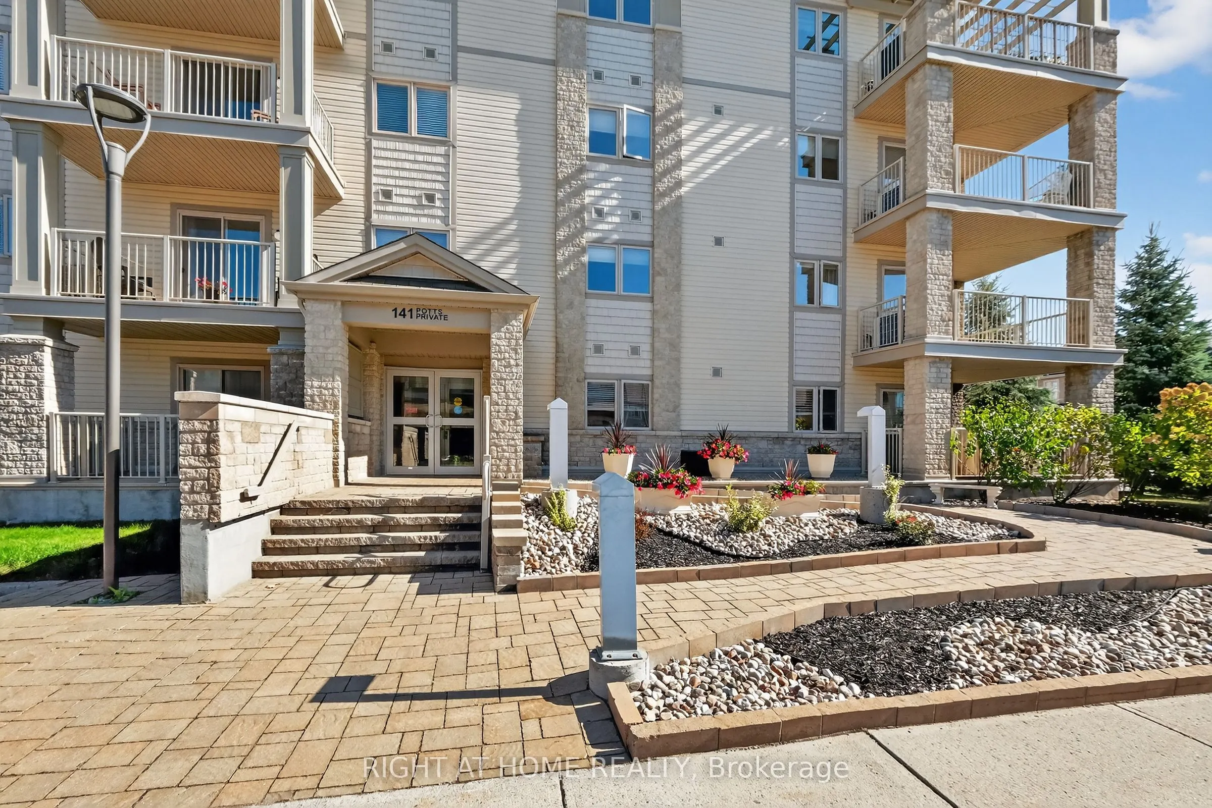 141 Potts Private, #306