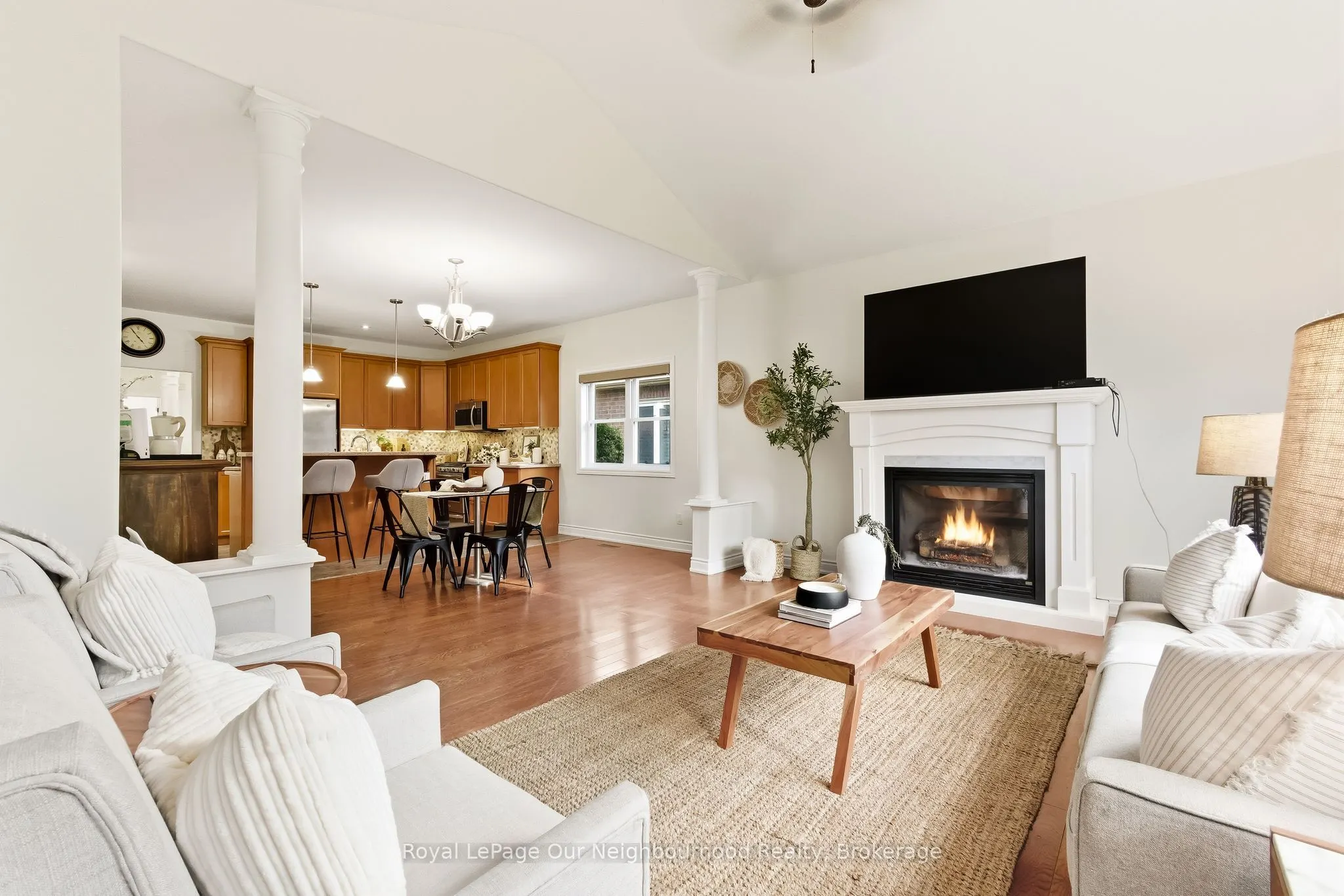 465 Foote Crescent