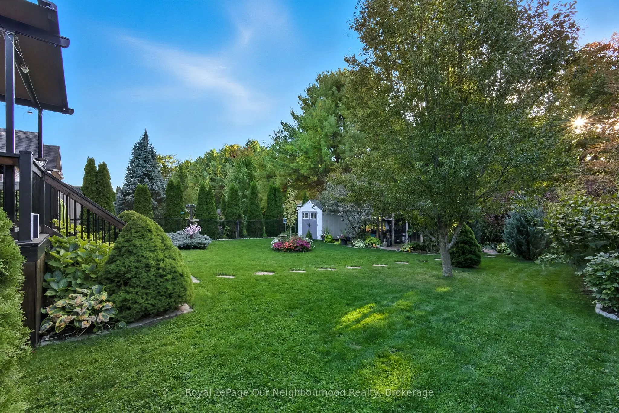 465 Foote Crescent