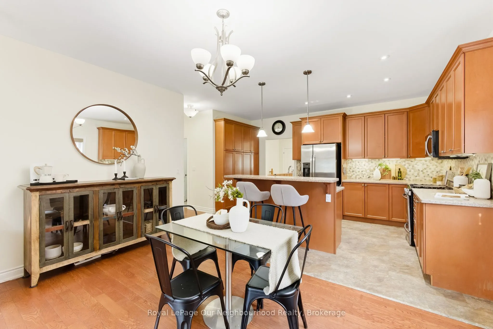 465 Foote Crescent