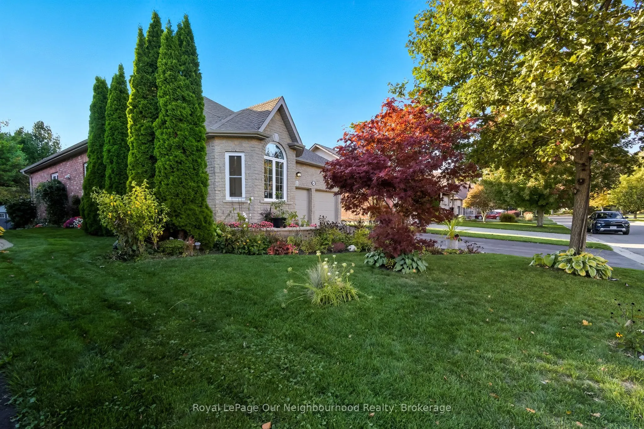 465 Foote Crescent