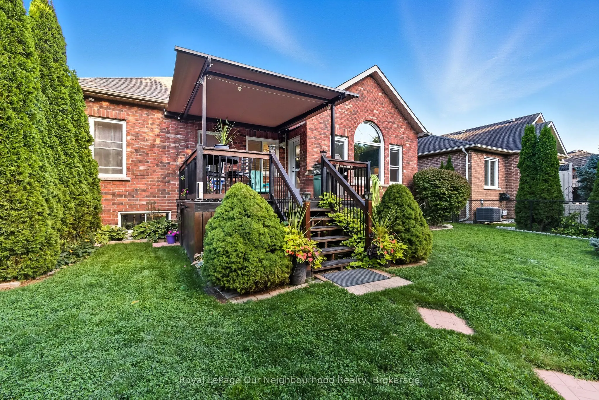 465 Foote Crescent