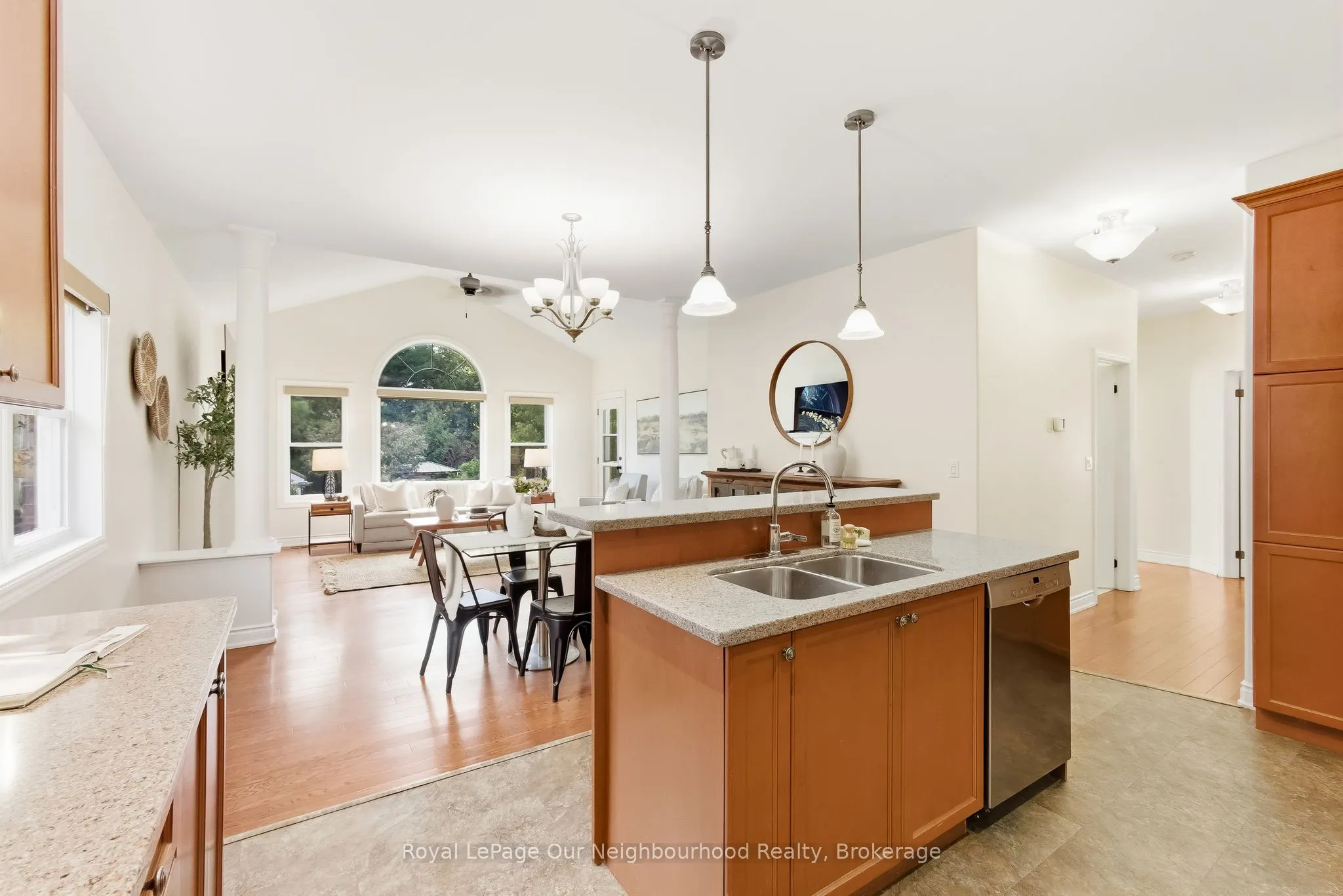 465 Foote Crescent