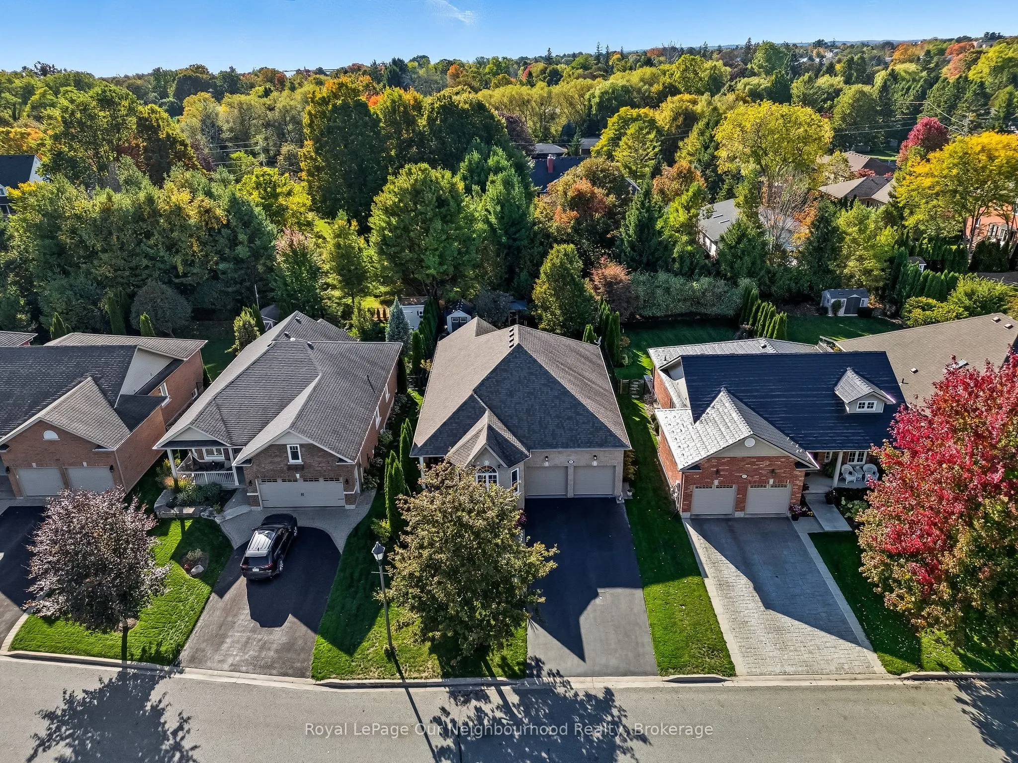 465 Foote Crescent