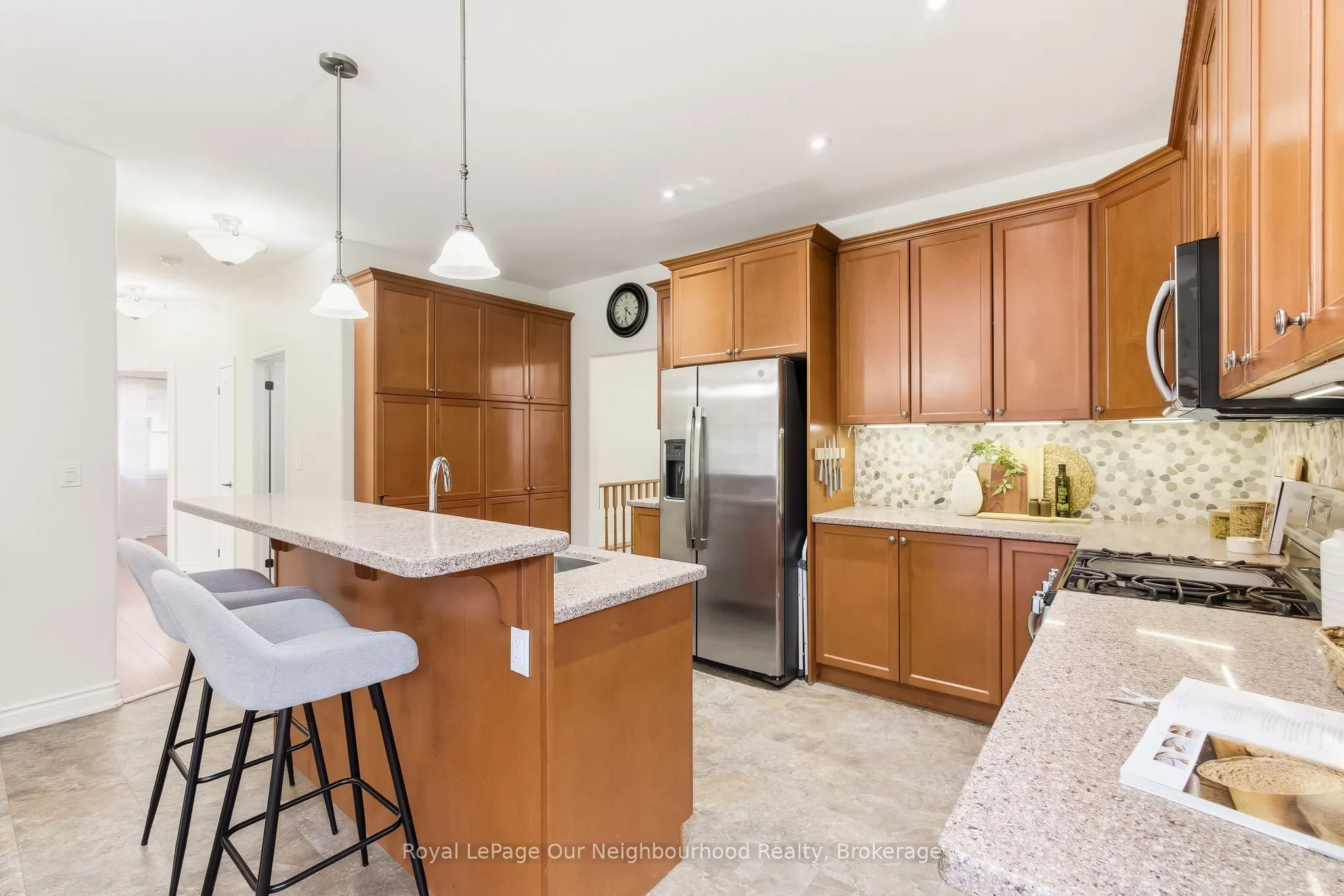 465 Foote Crescent