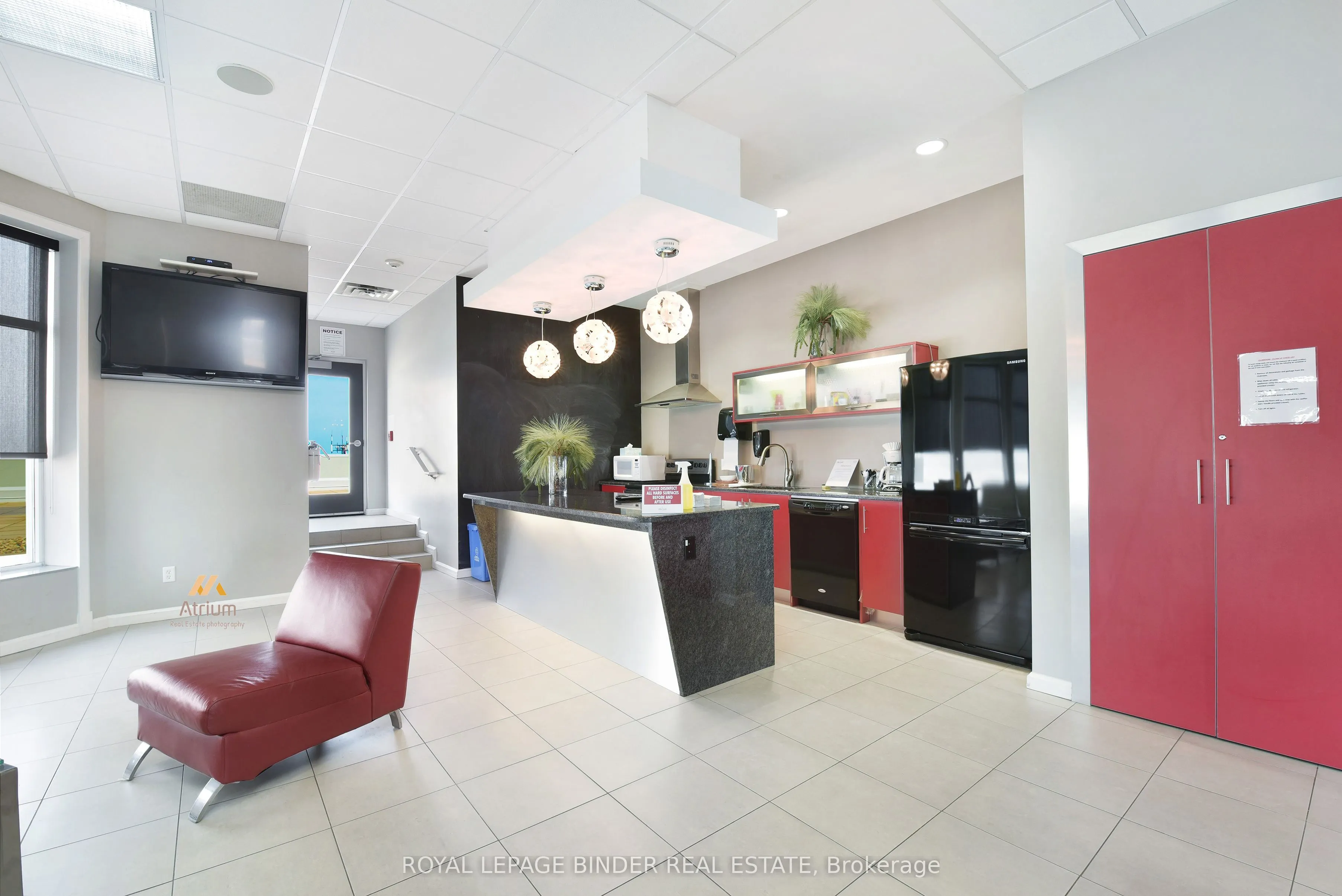 2175 Wyandotte Street E, #102