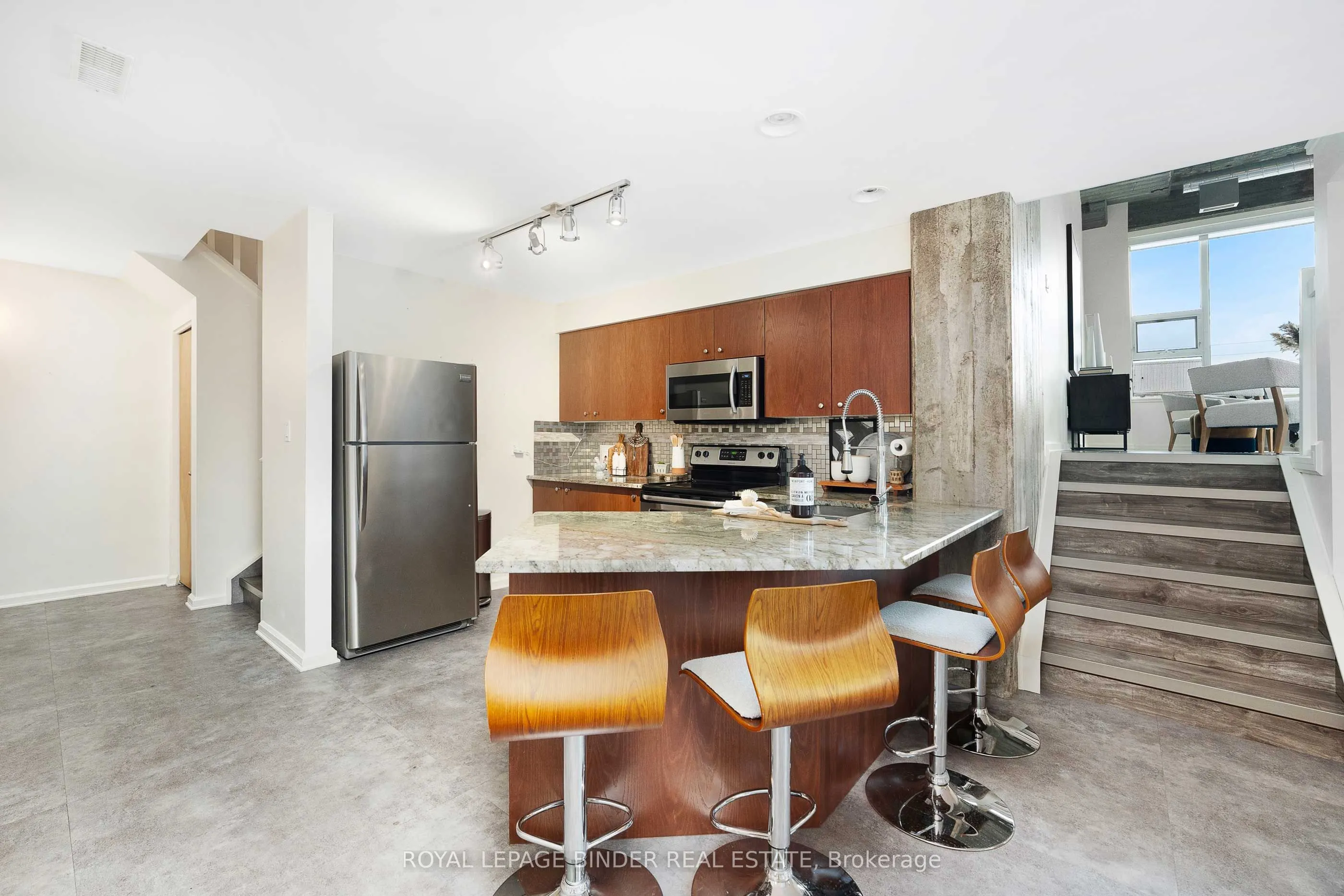 2175 Wyandotte Street E, #102