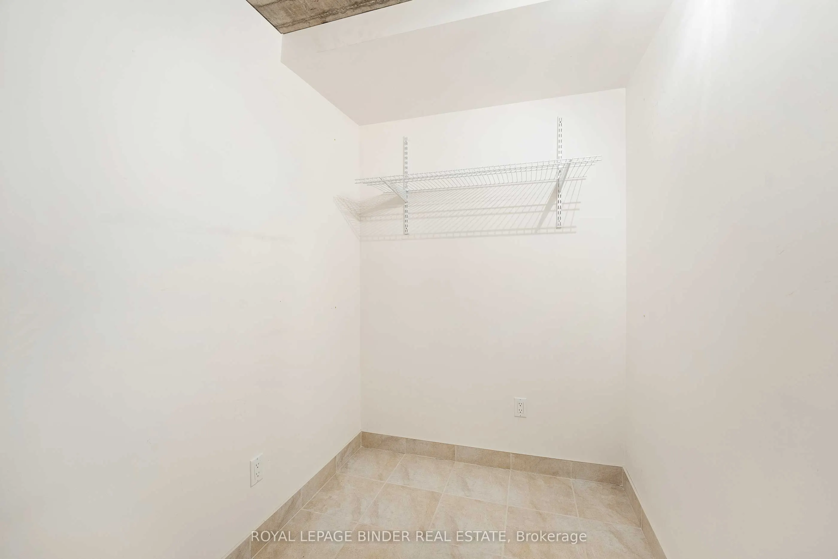 2175 Wyandotte Street E, #102