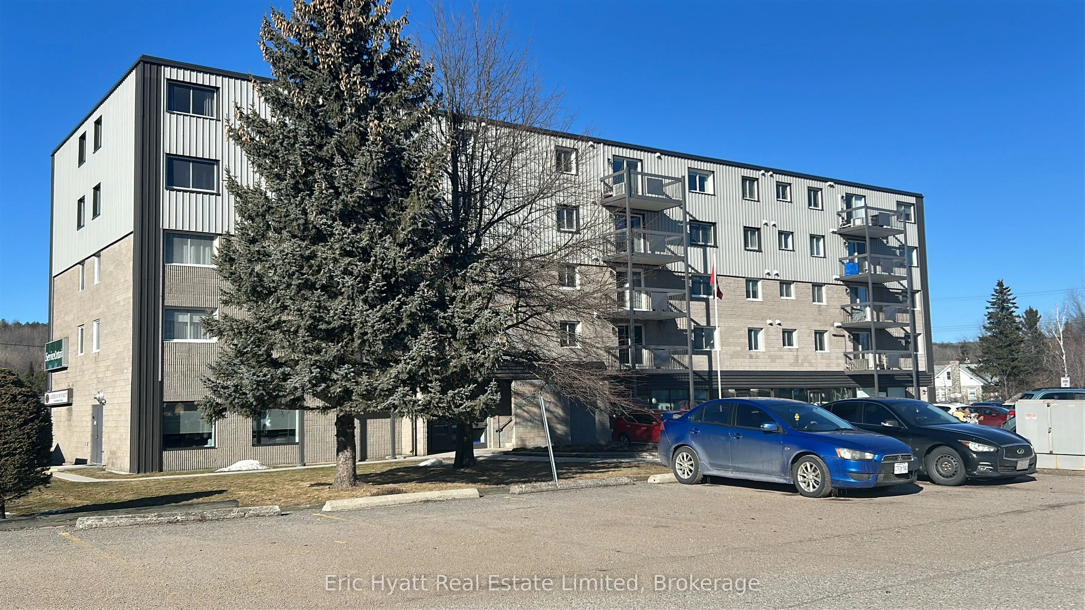 955 Stockdale Road, #205