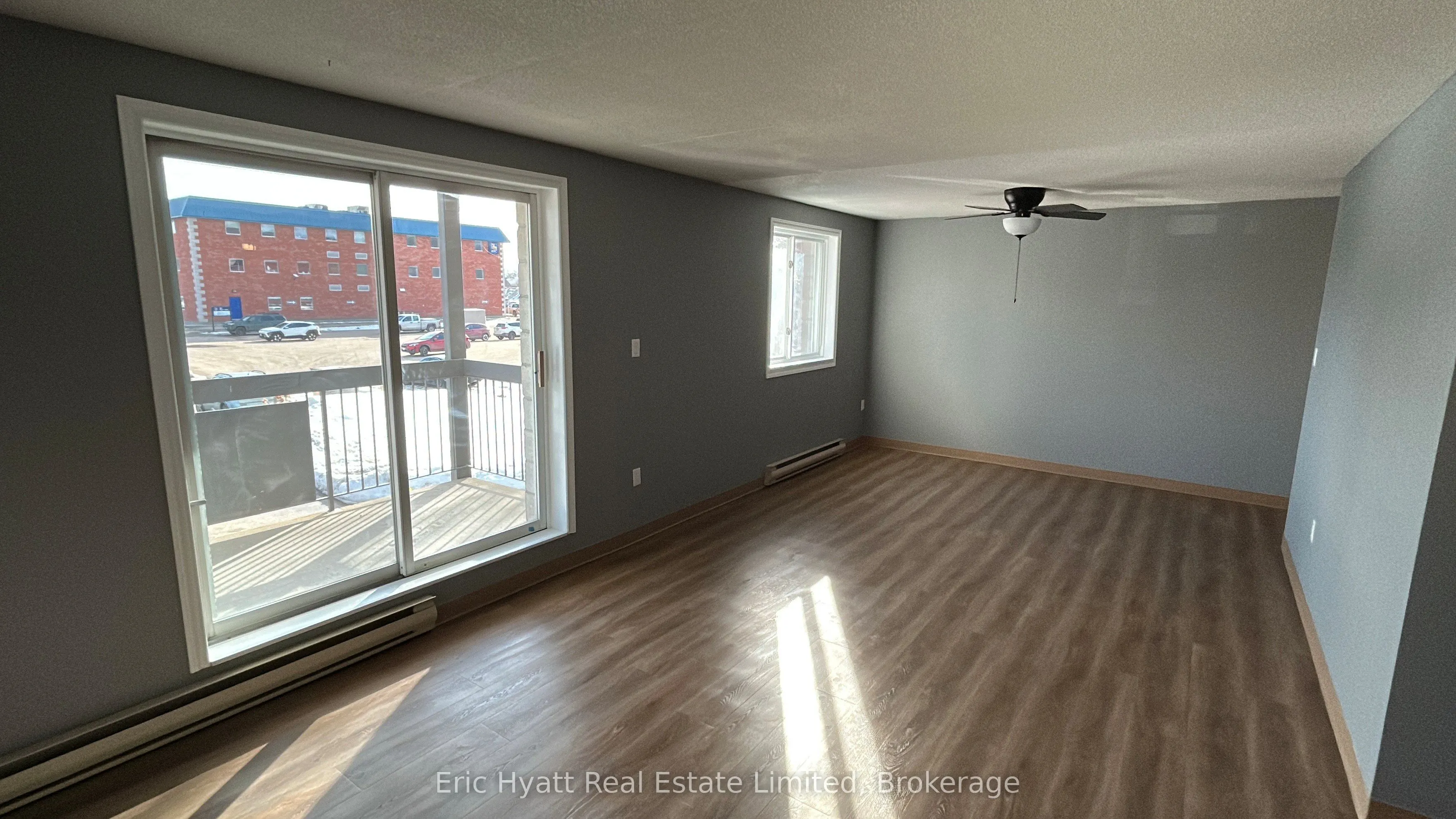 955 Stockdale Road, #205