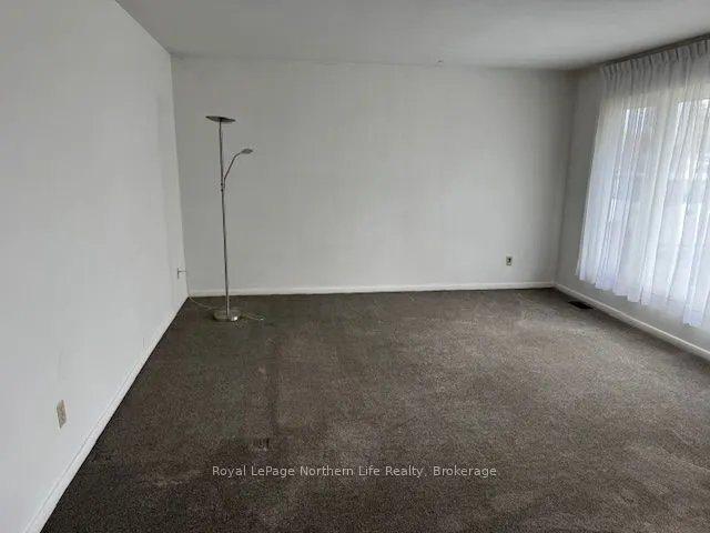 41 Desgroseilliers Street