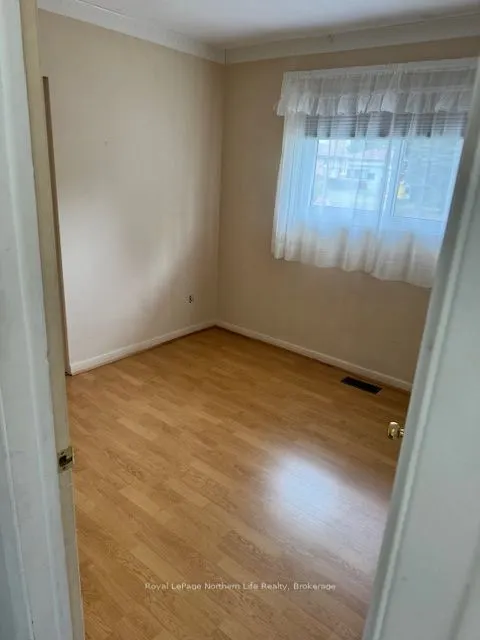 41 Desgroseilliers Street