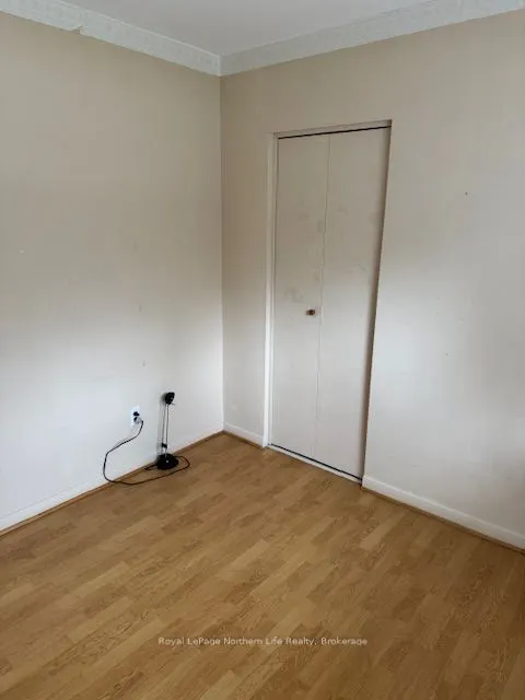41 Desgroseilliers Street