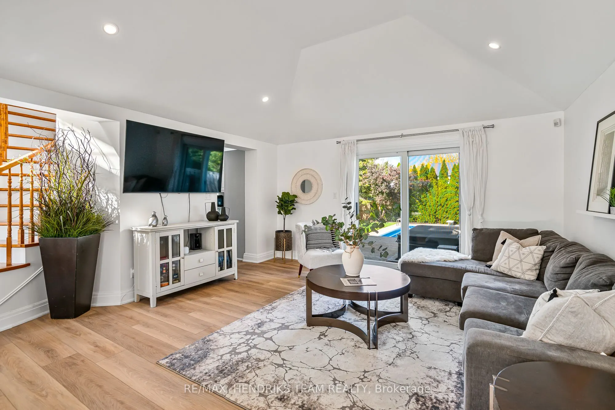 2905 Butler's Walk