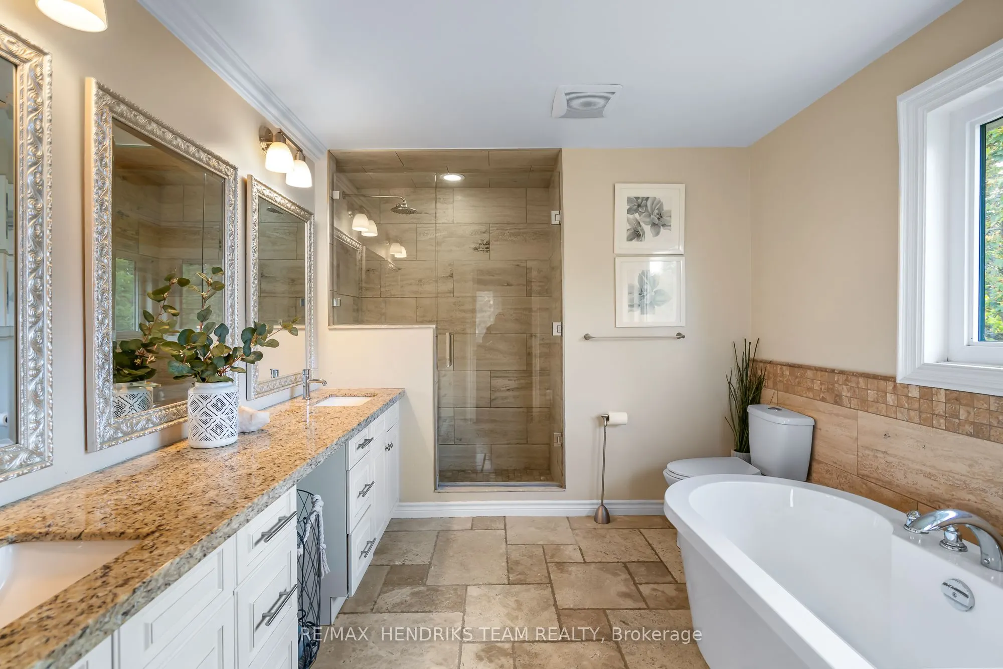 2905 Butler's Walk