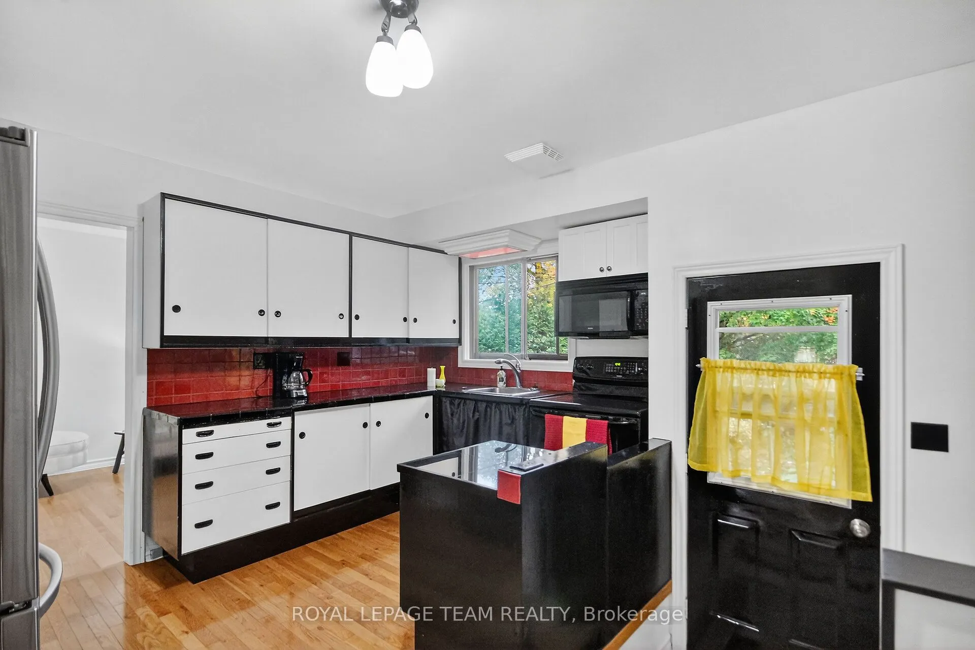 46 Quinpool Crescent