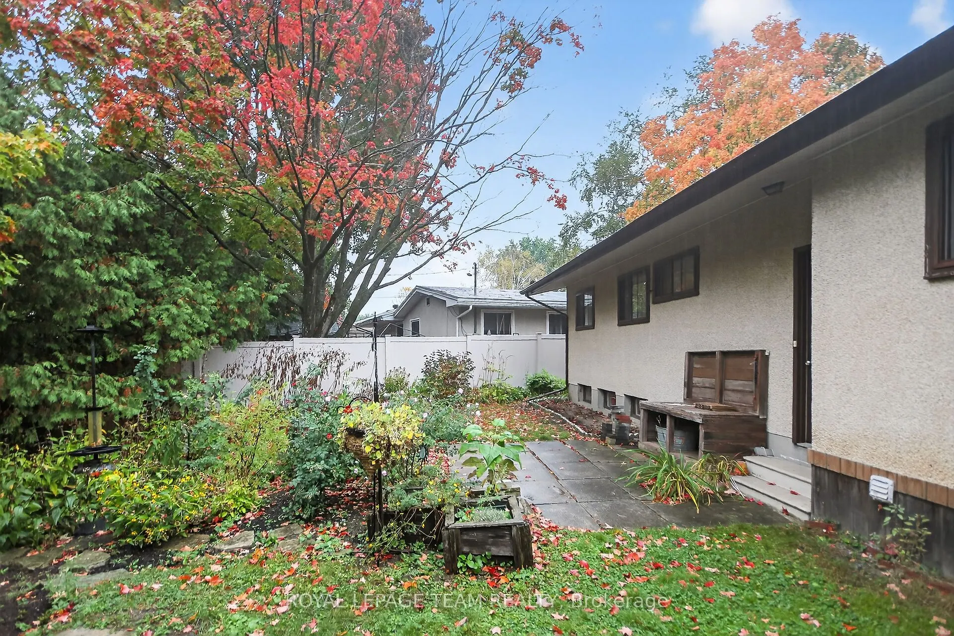 46 Quinpool Crescent