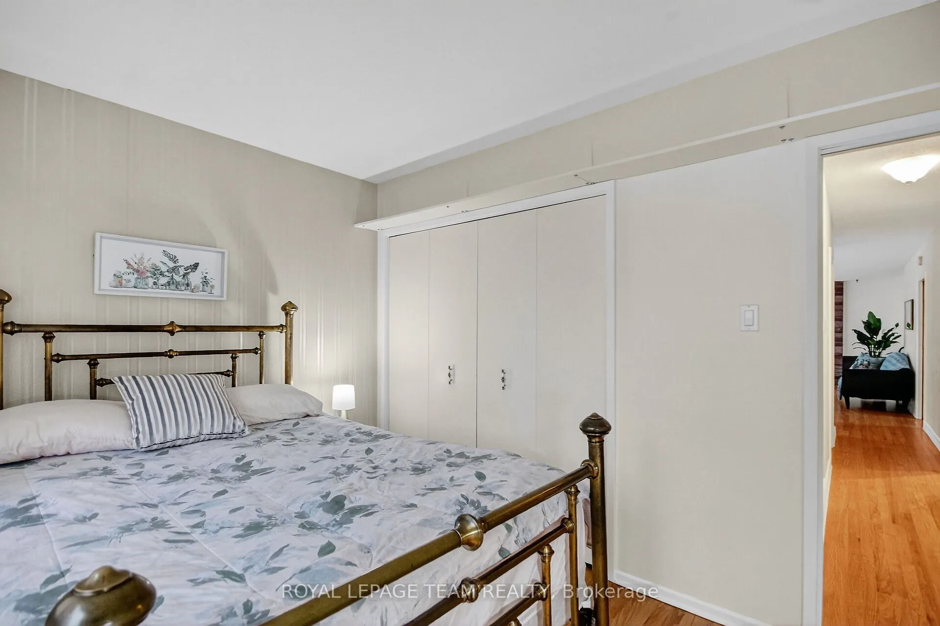 46 Quinpool Crescent