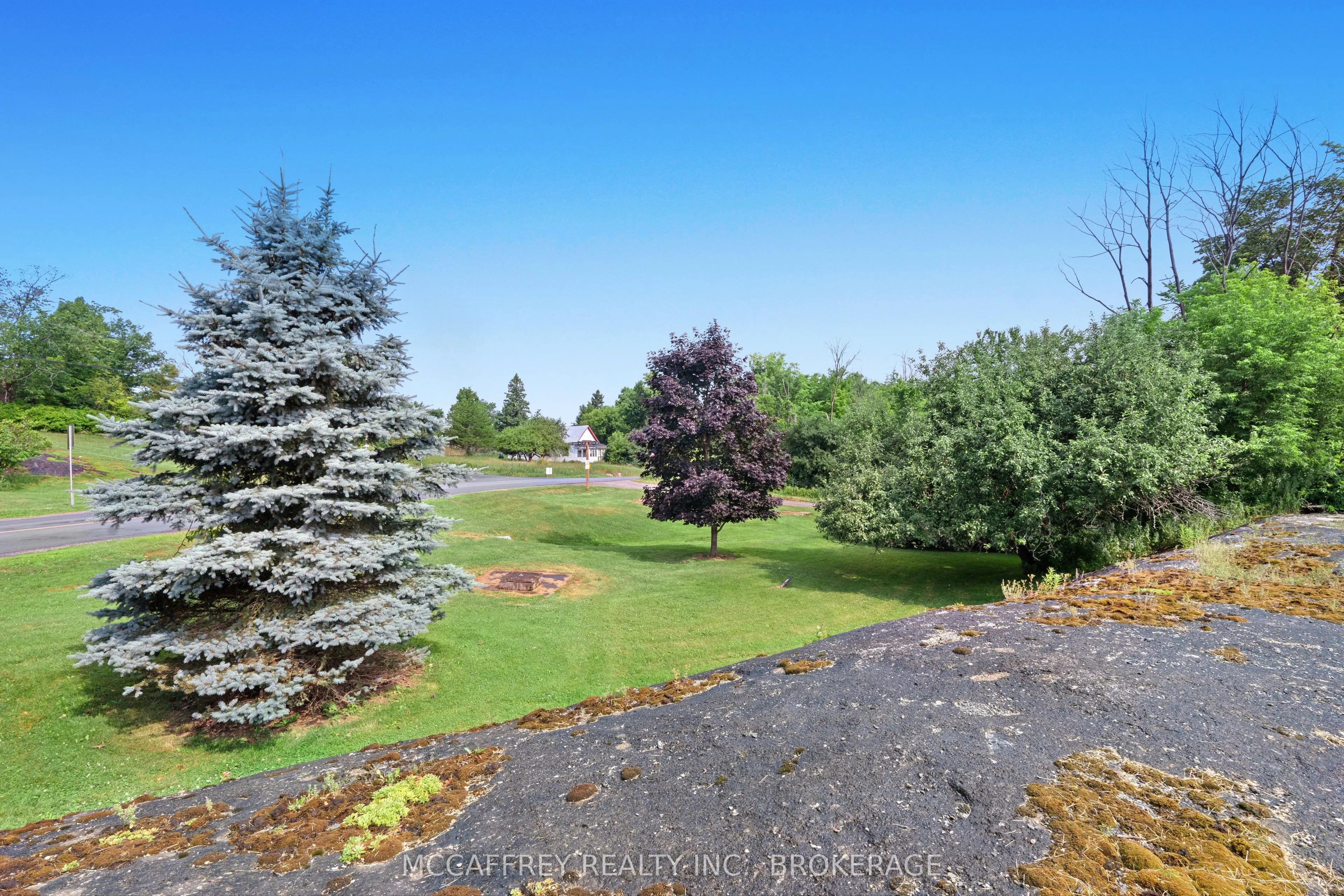338 Burridge Road E