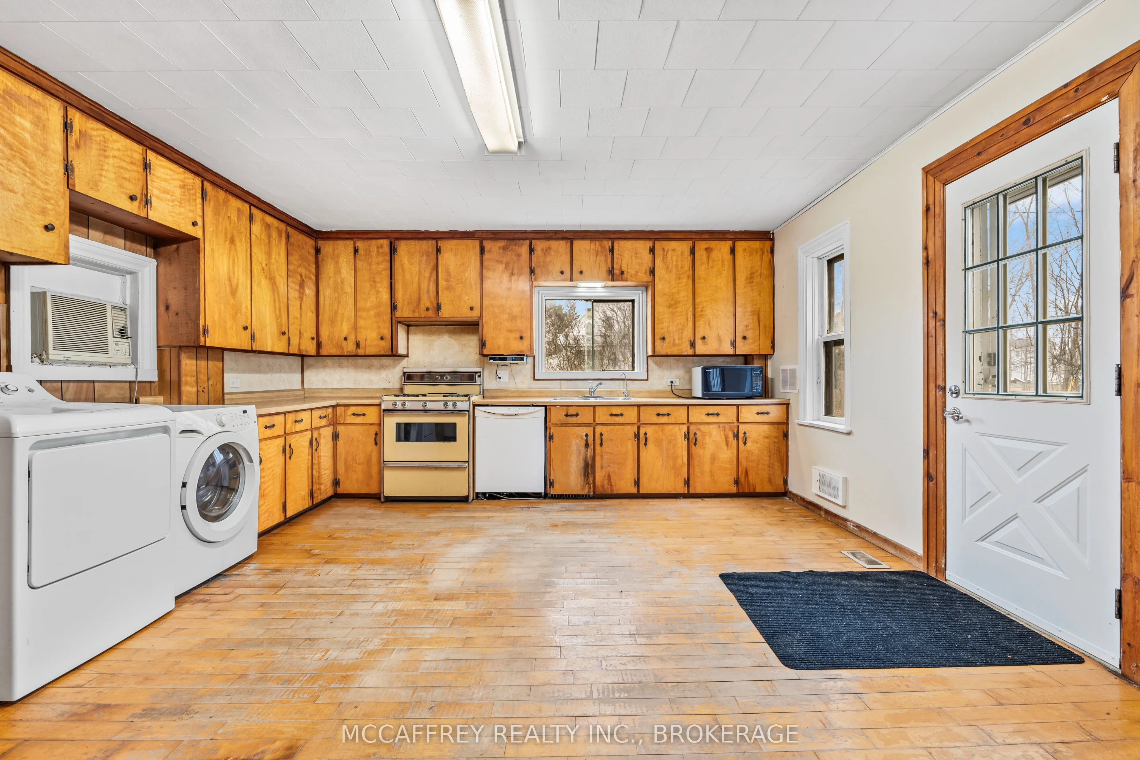 338 Burridge Road E