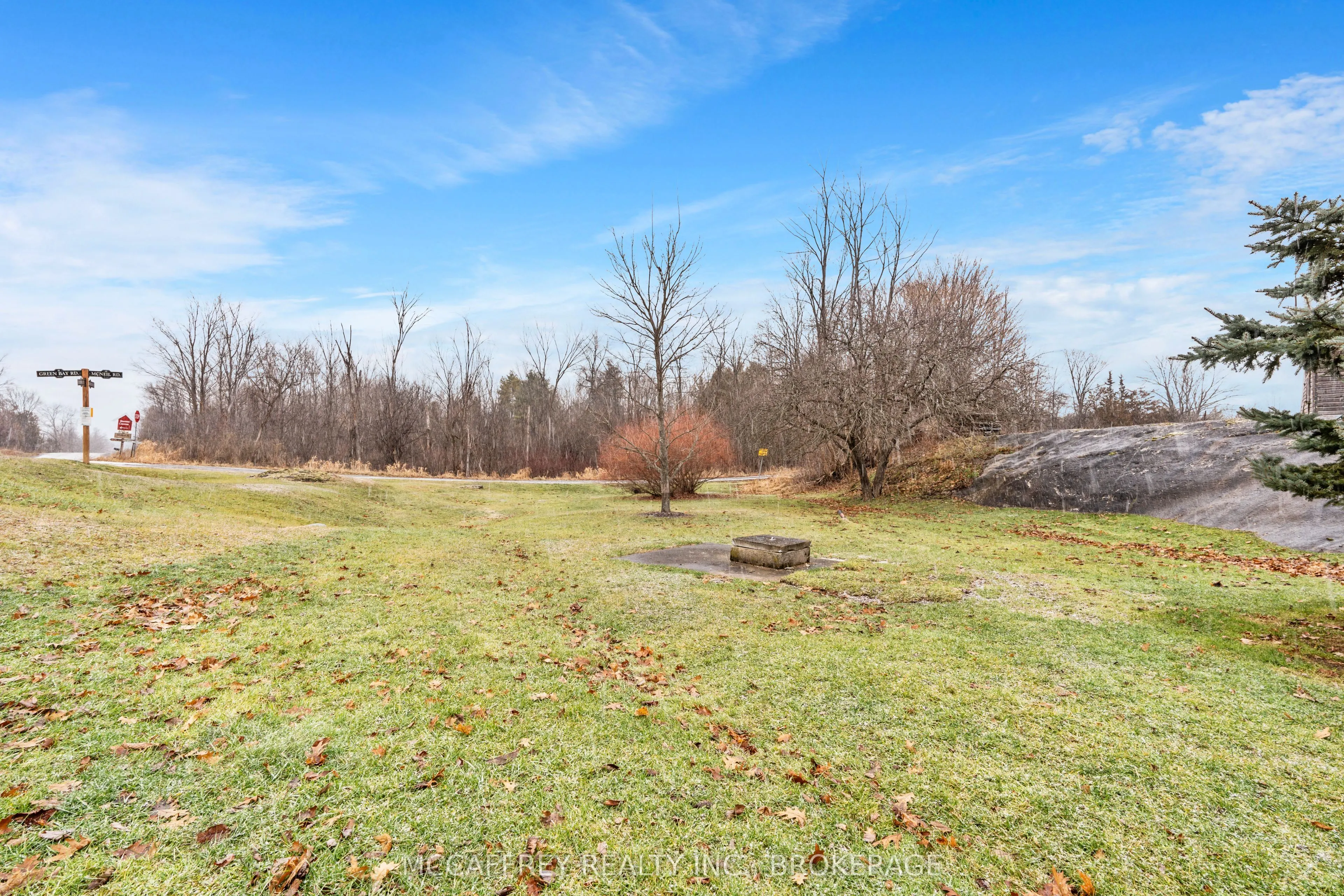 338 Burridge Road E