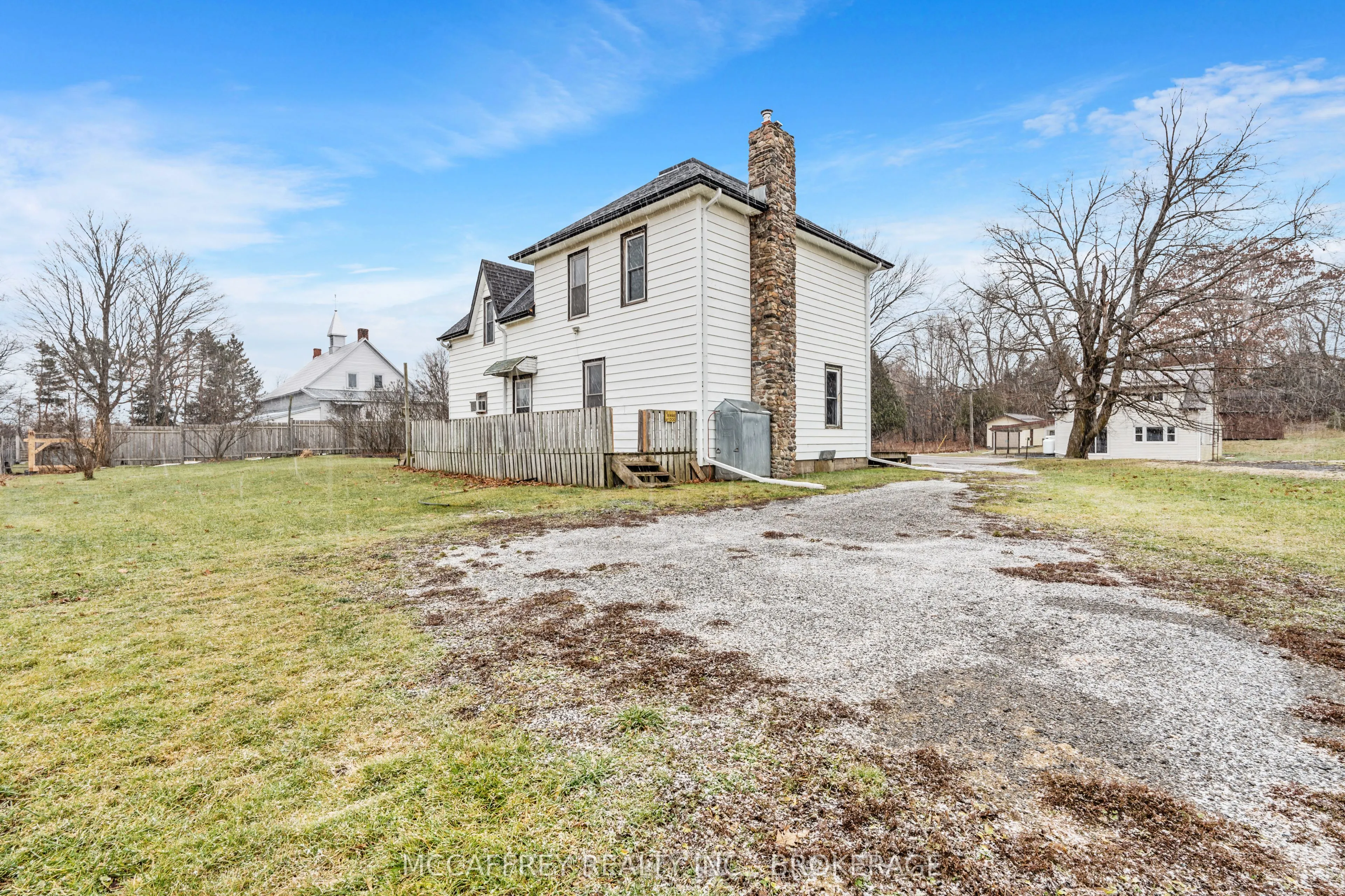 338 Burridge Road E