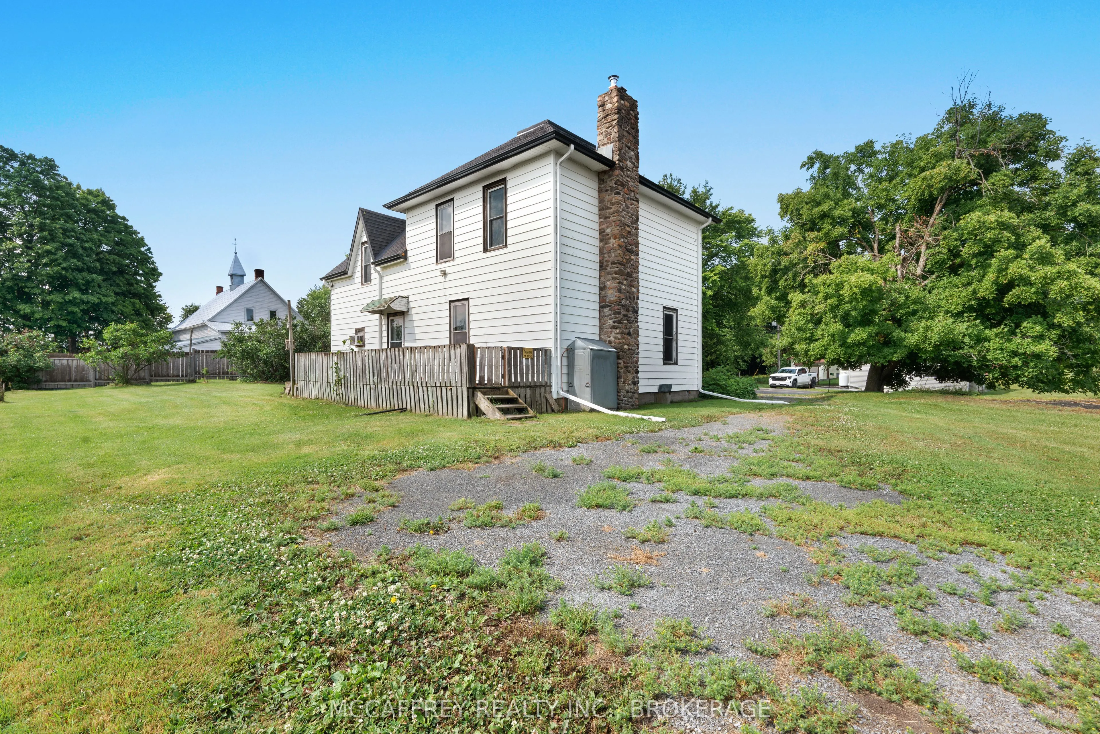 338 Burridge Road E