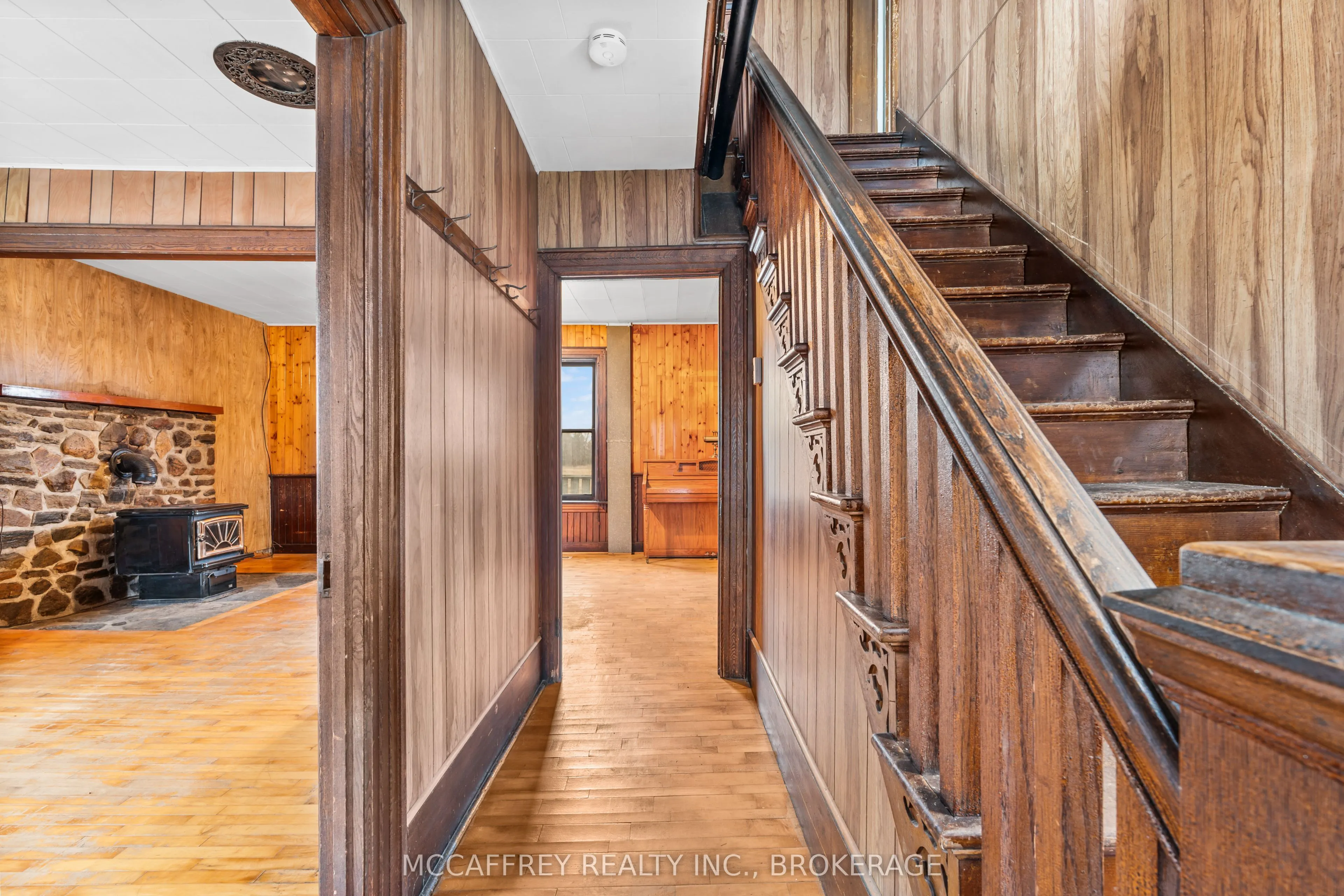 338 Burridge Road E
