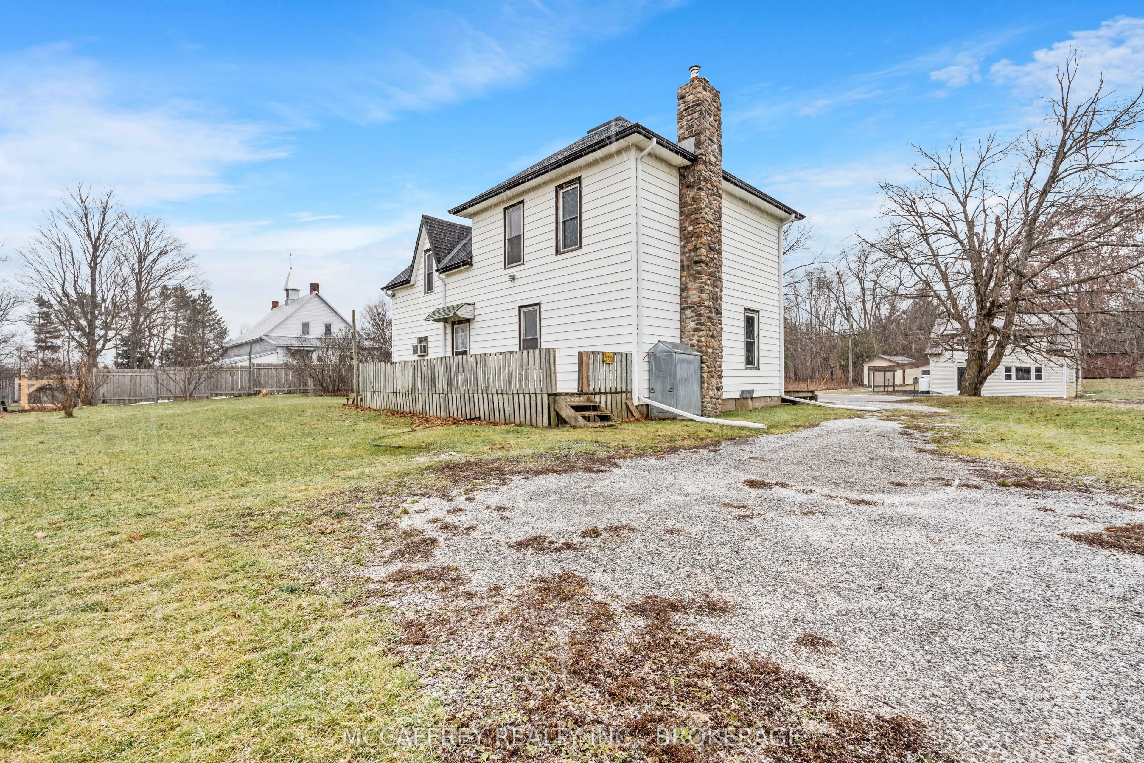 338 Burridge Road E