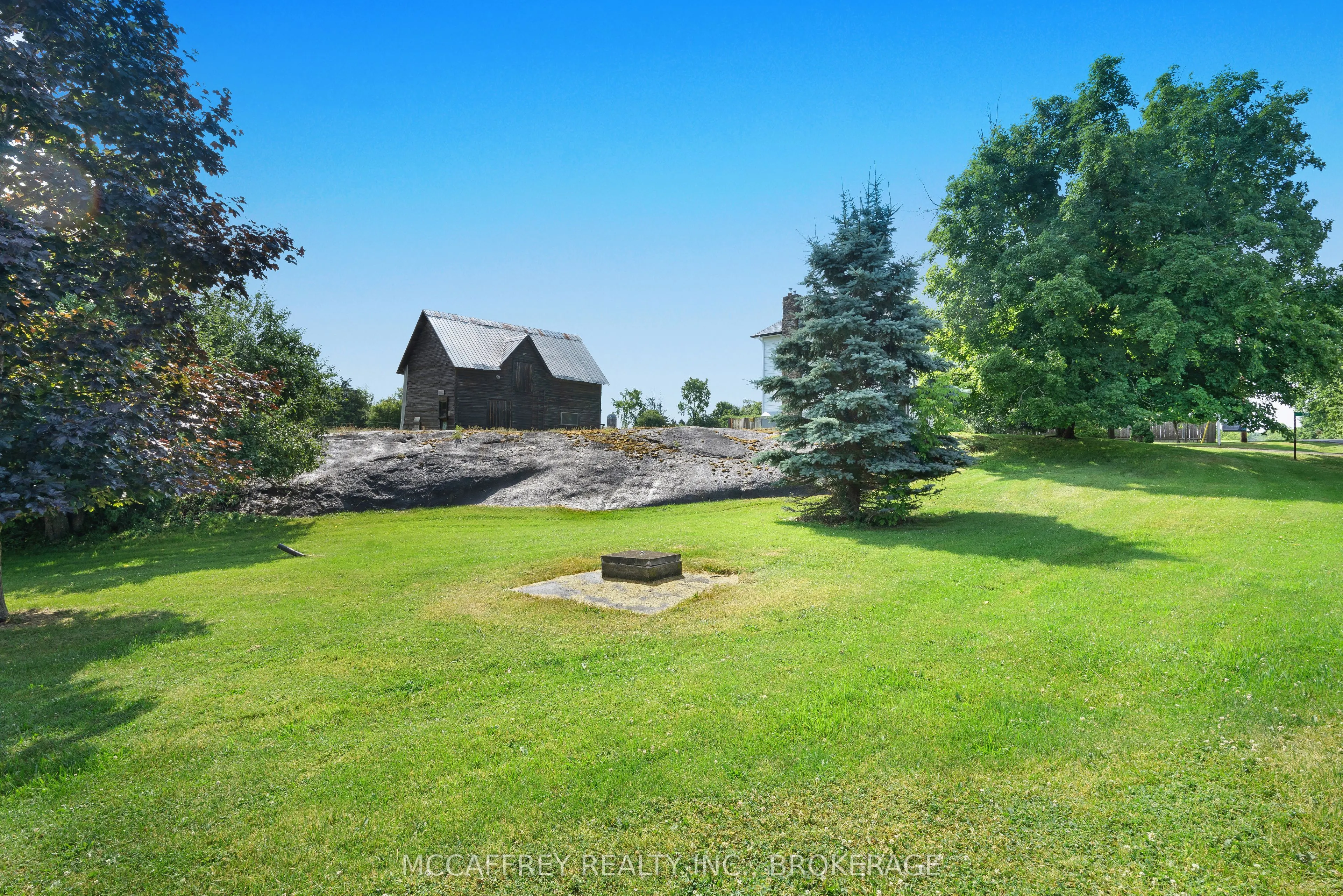 338 Burridge Road E