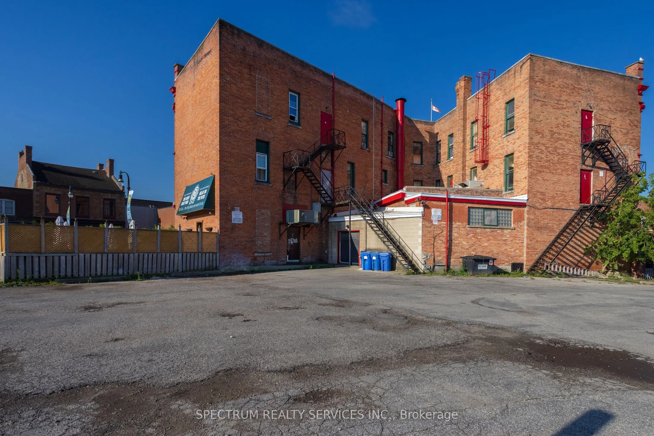 1005 2nd Avenue E