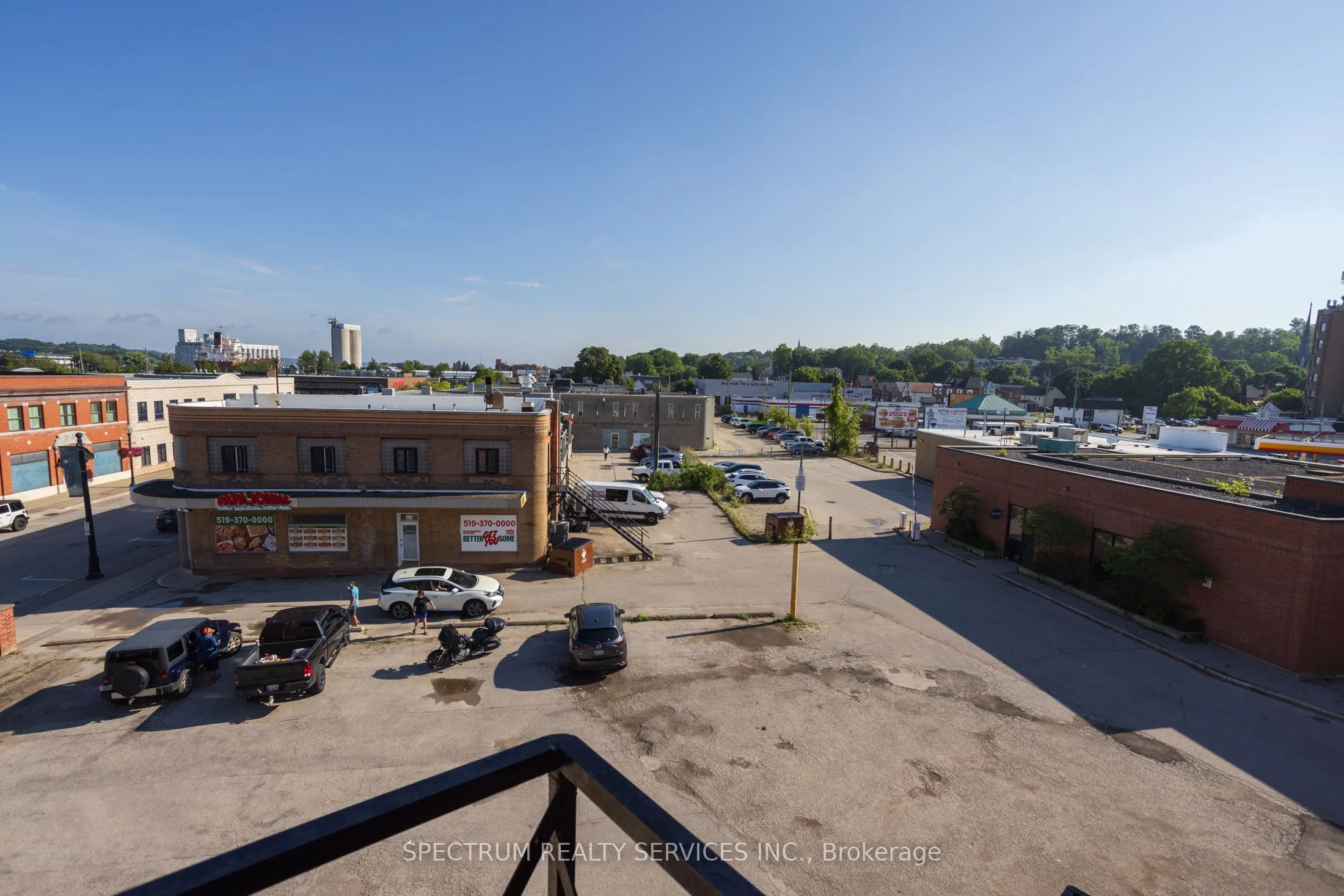 1005 2nd Avenue E
