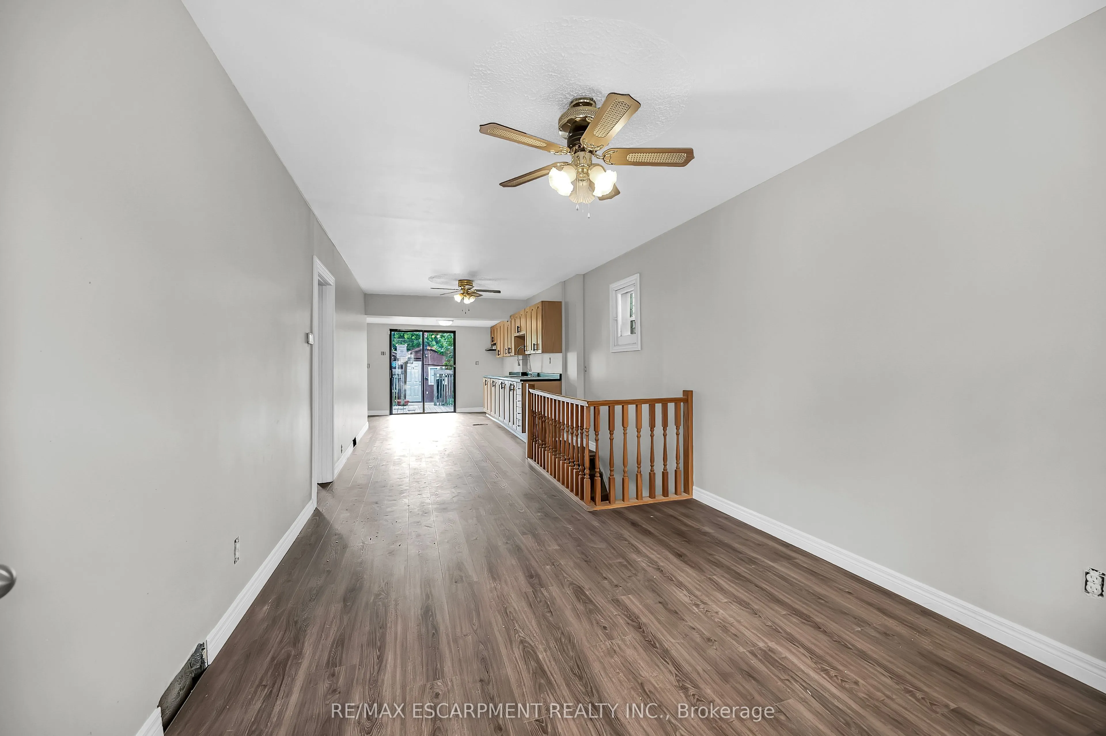 1256 Cannon Street E