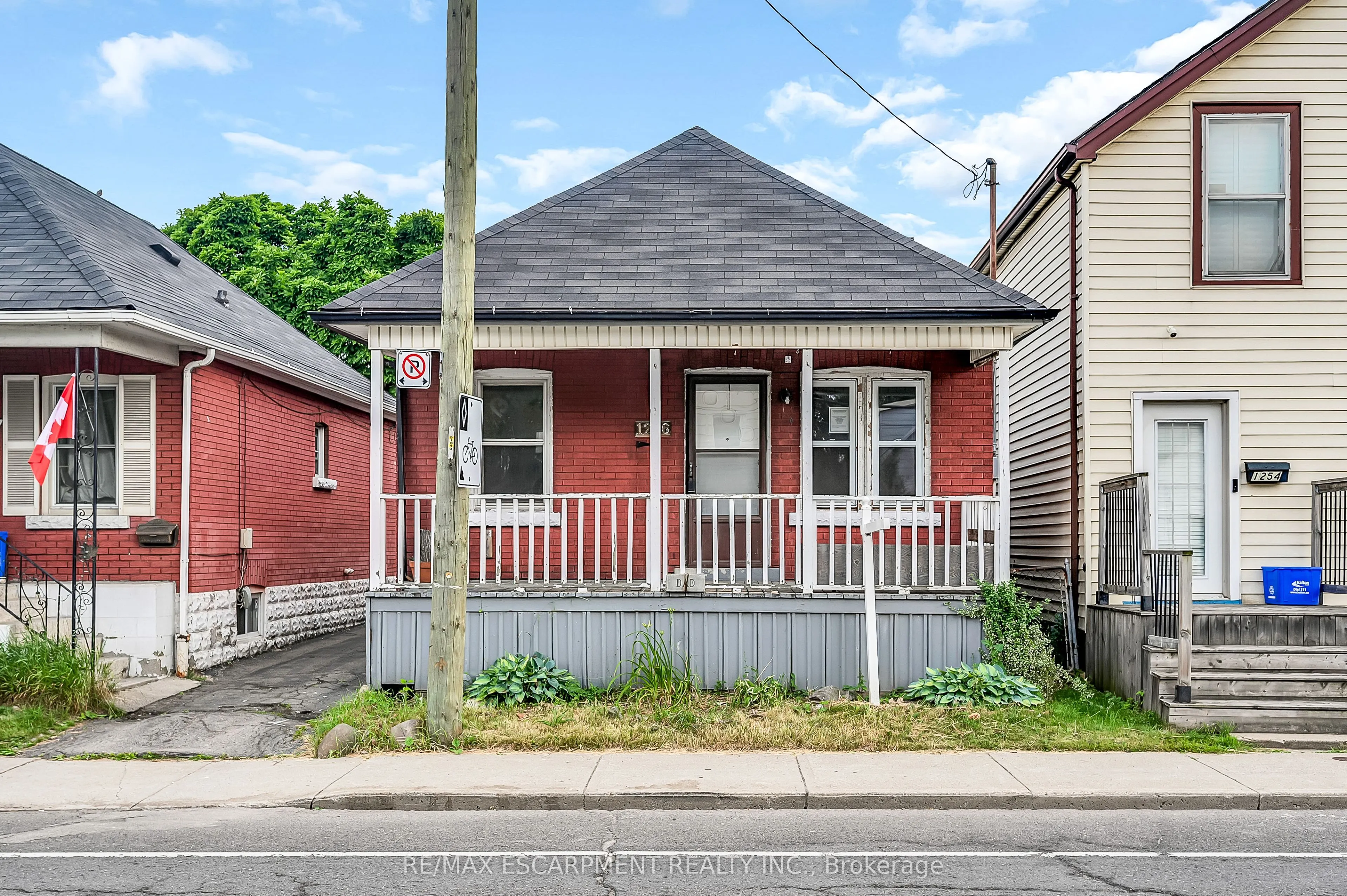 1256 Cannon Street E