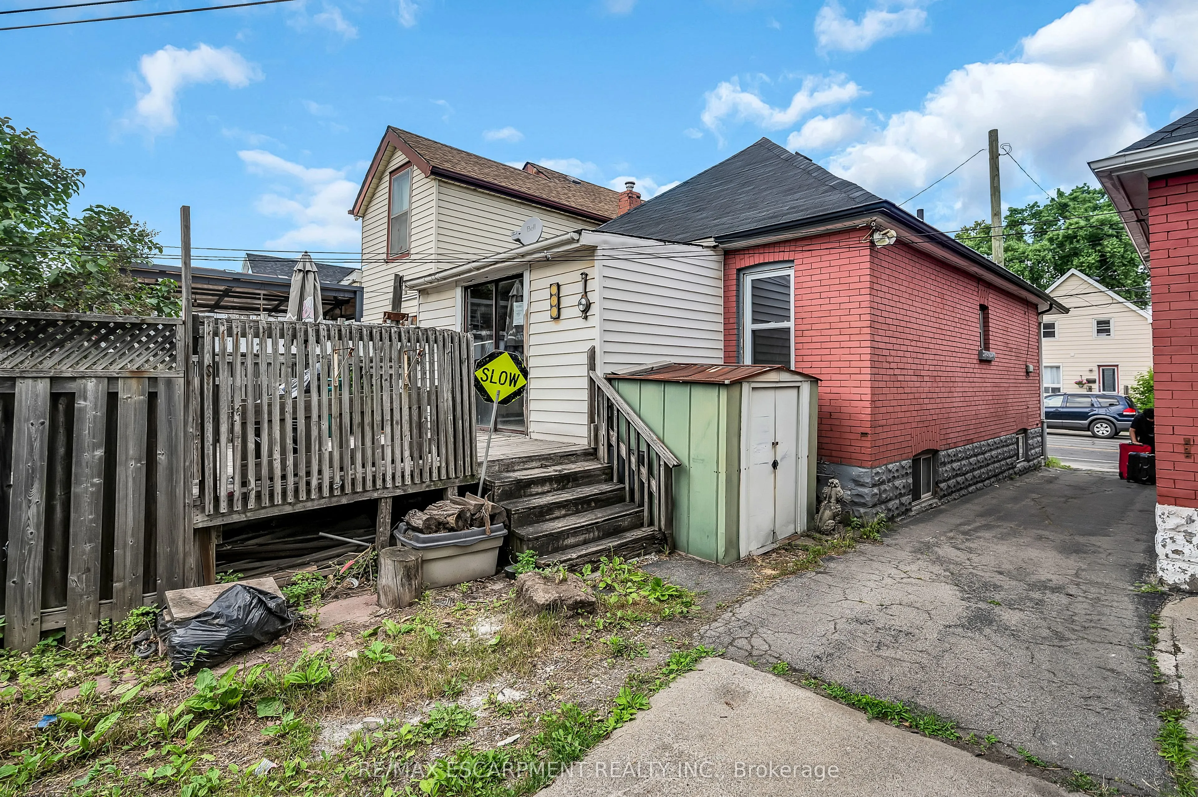 1256 Cannon Street E