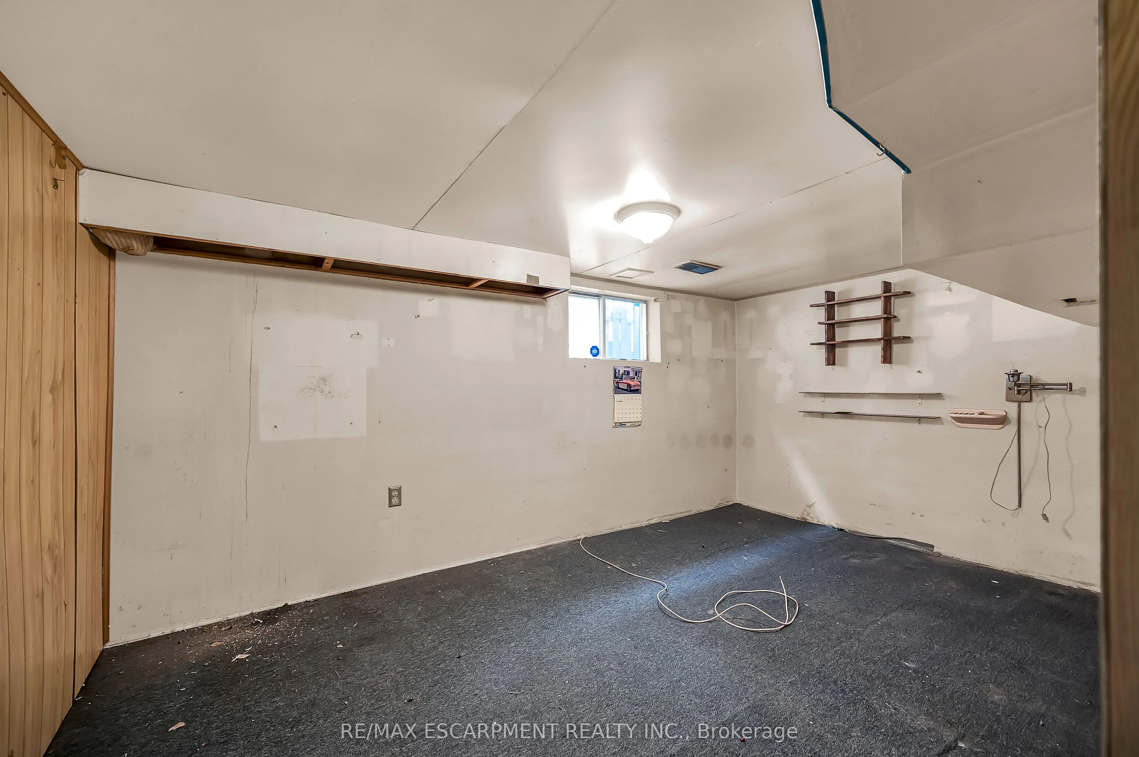 1256 Cannon Street E