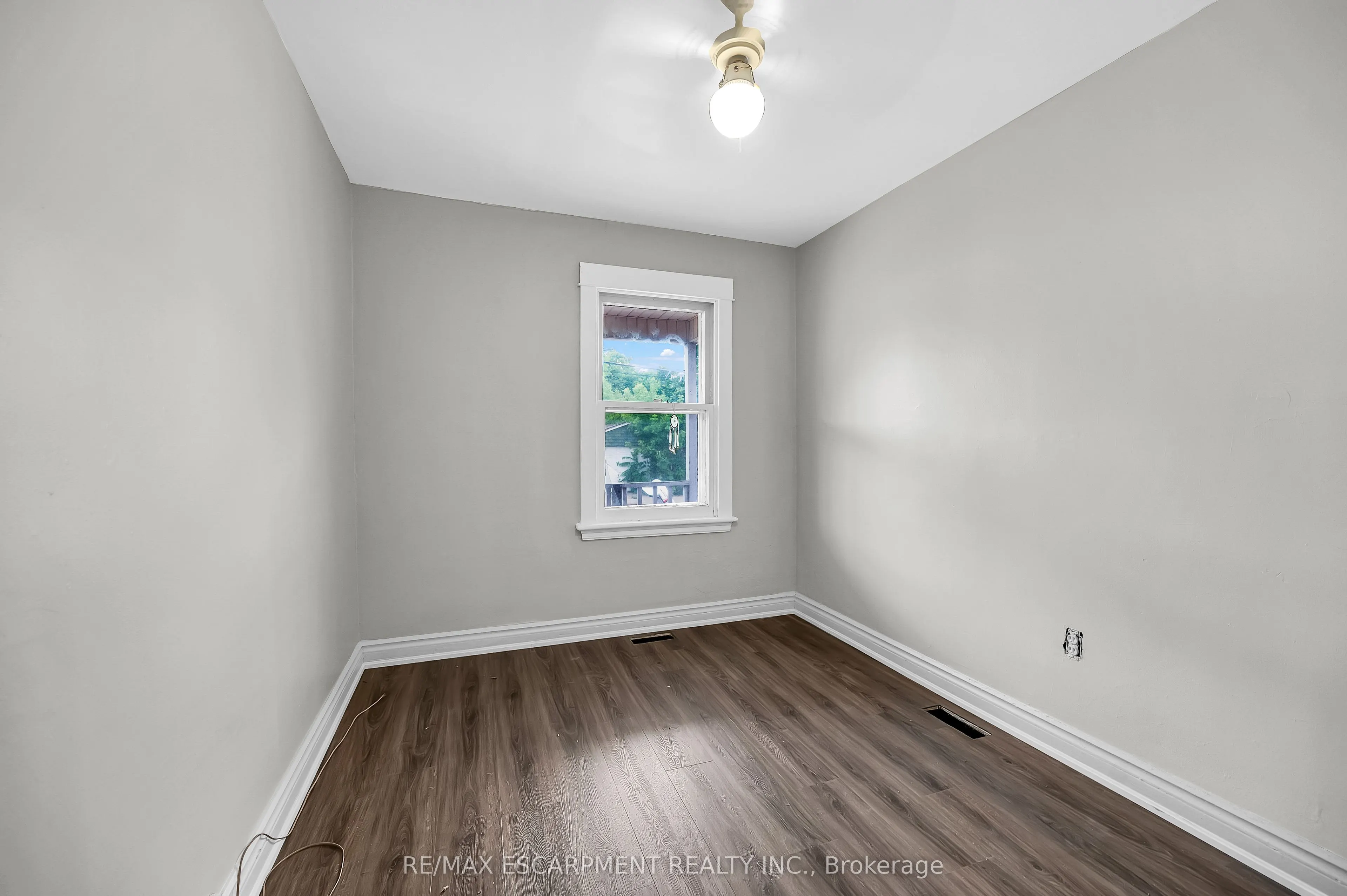 1256 Cannon Street E