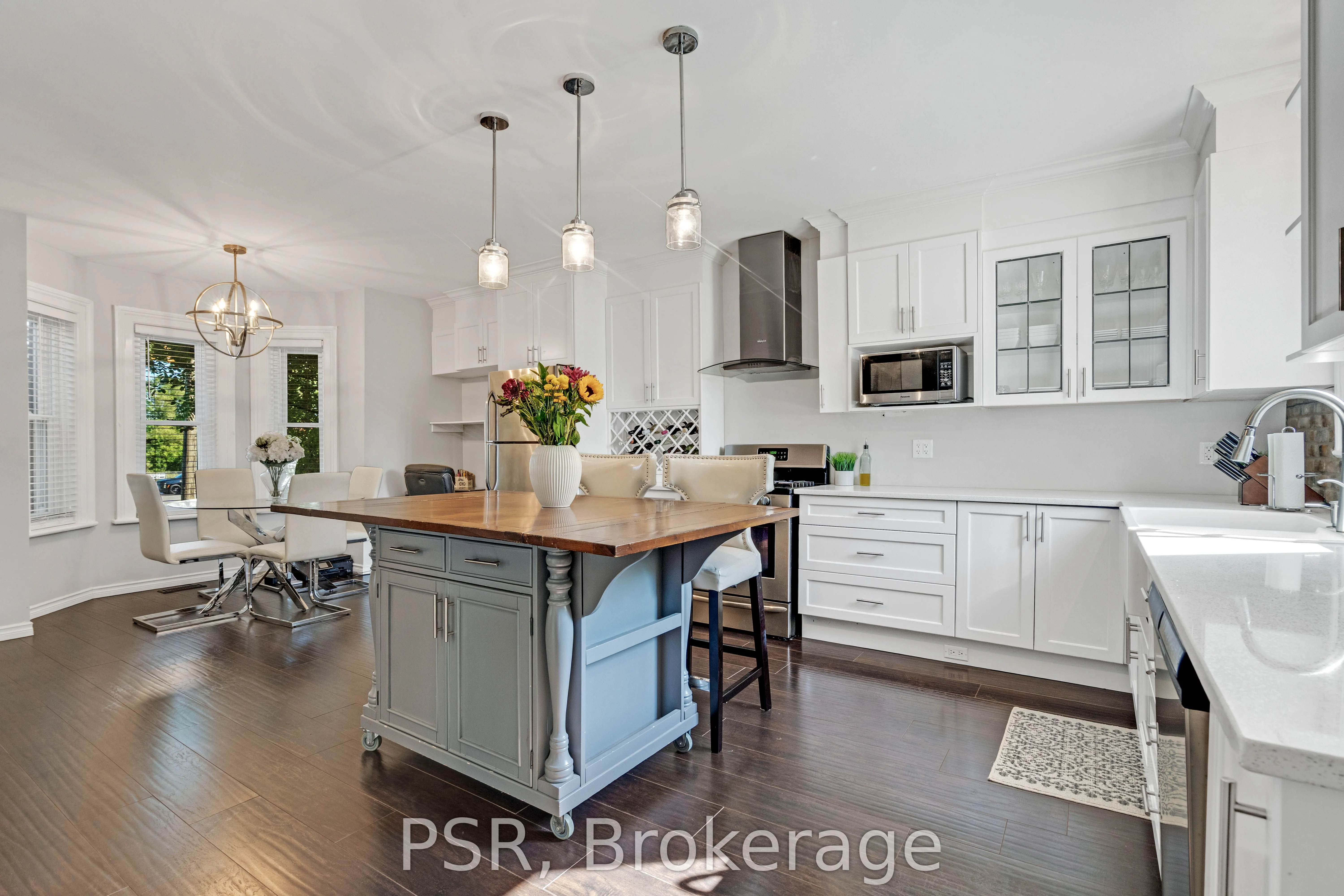 505 Main Street E