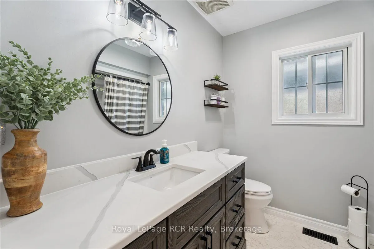 1807 8th Avenue W