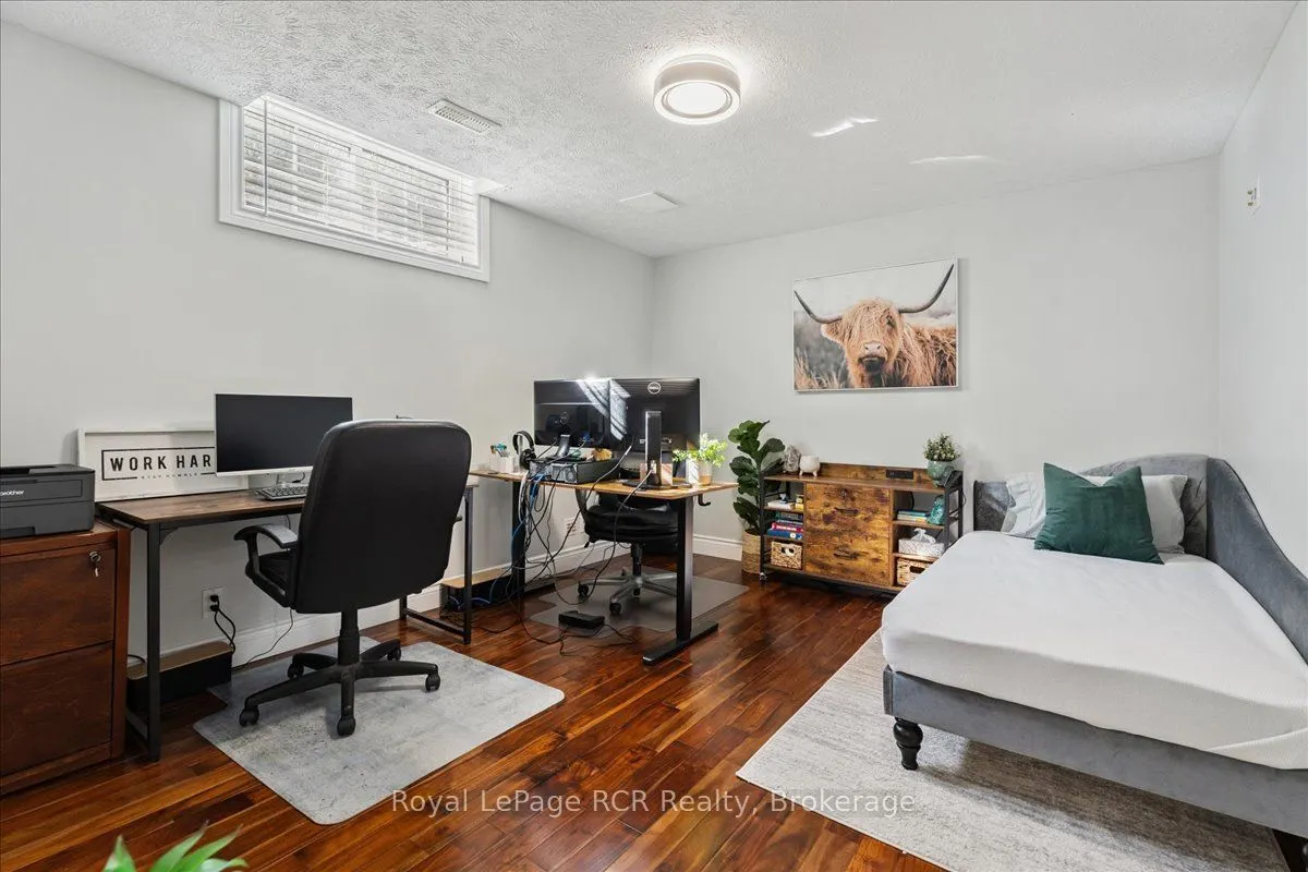1807 8th Avenue W