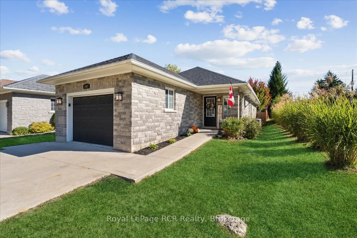 1807 8th Avenue W