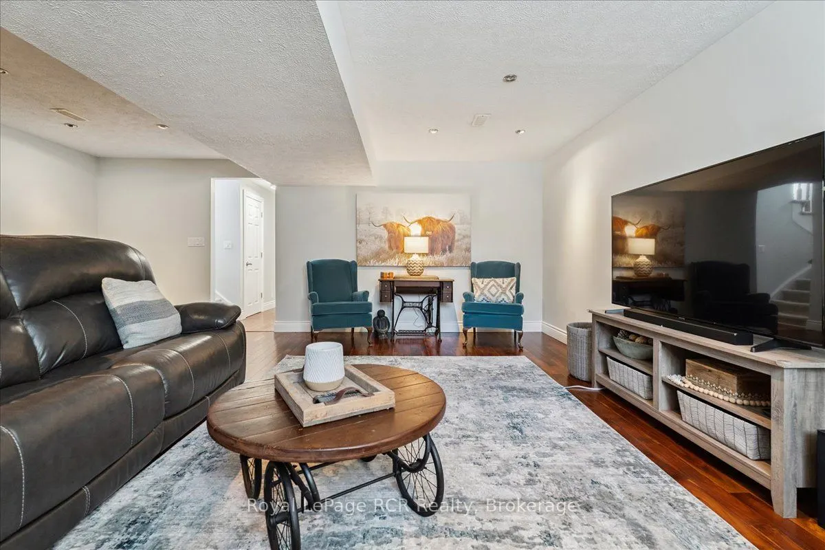 1807 8th Avenue W